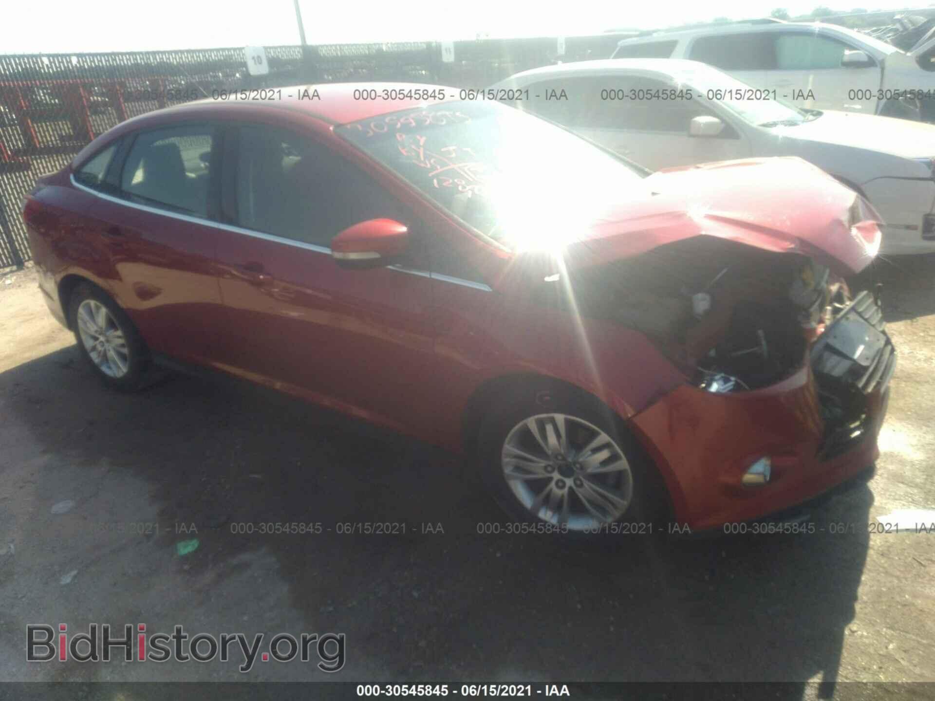 Photo 1FAHP3H28CL454883 - FORD FOCUS 2012