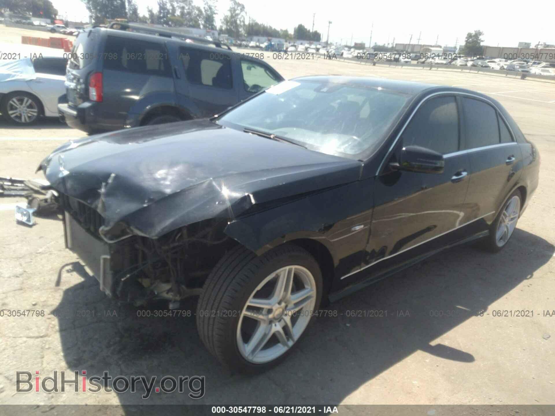 2012 MERCEDES-BENZ E-CLASS - VIN: WDDHF5KB4CA520851 - Фото 2