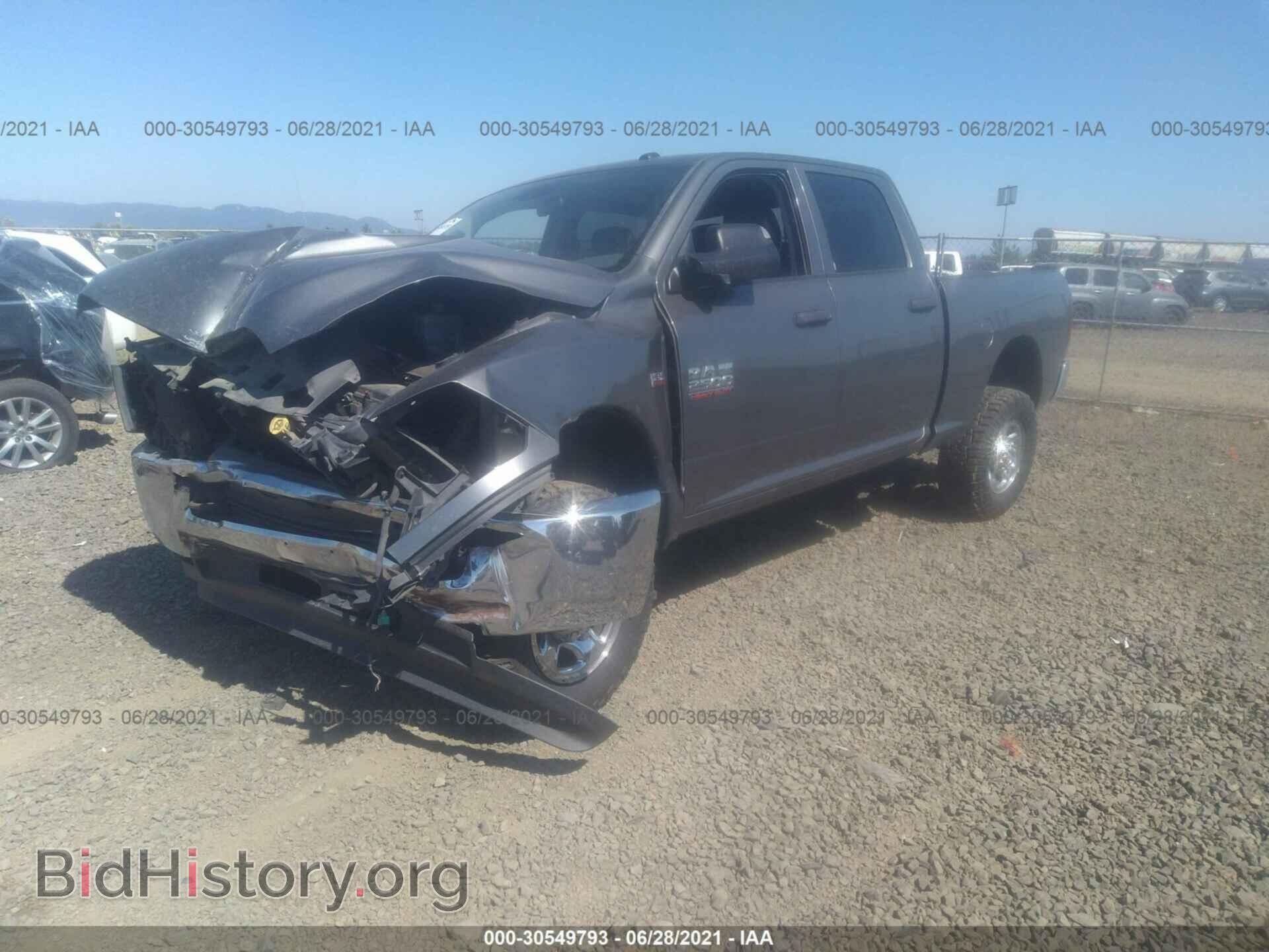 2013 RAM 2500 - VIN: 3C6TR5CT2DG534308 - Фото 2