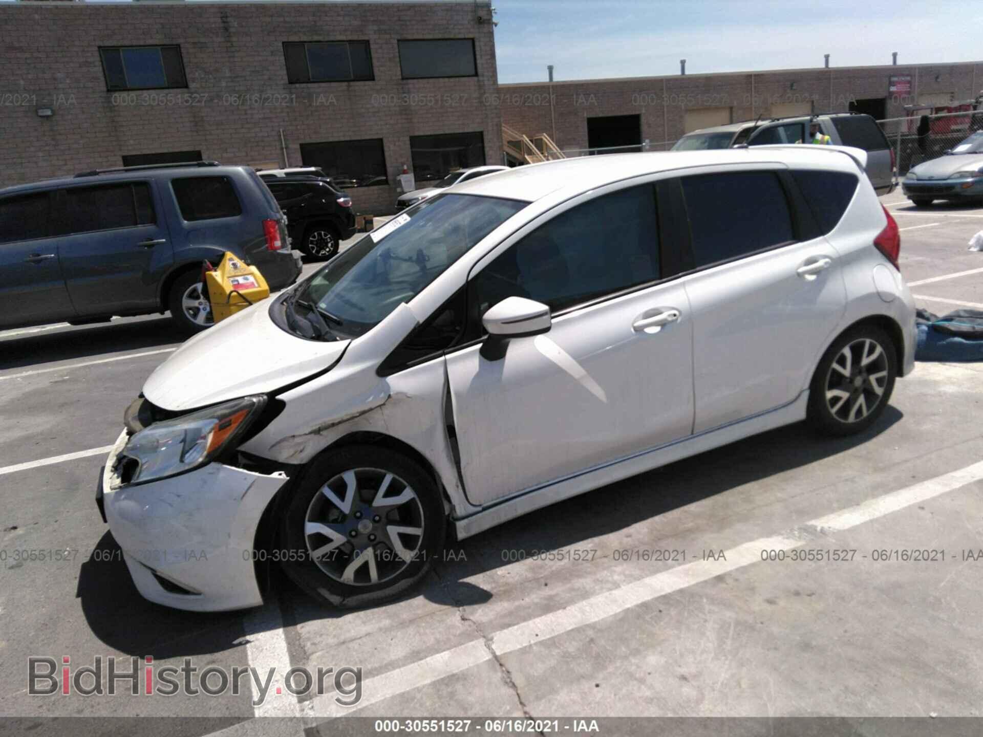 2015 NISSAN VERSA NOTE - VIN: 3N1CE2CP2FL447396 - Photo 2