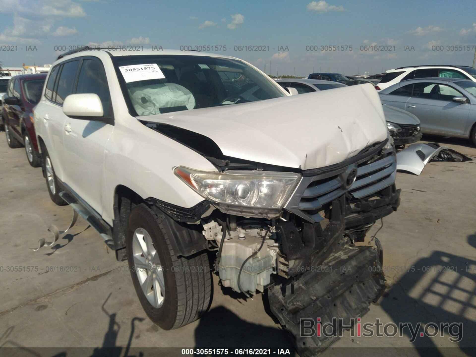 Фотография 5TDZK3EH3DS103174 - TOYOTA HIGHLANDER 2013