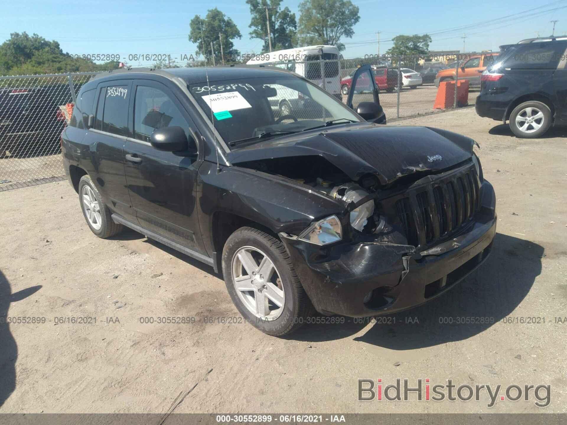 Photo 1J8FT47W38D658508 - JEEP COMPASS 2008