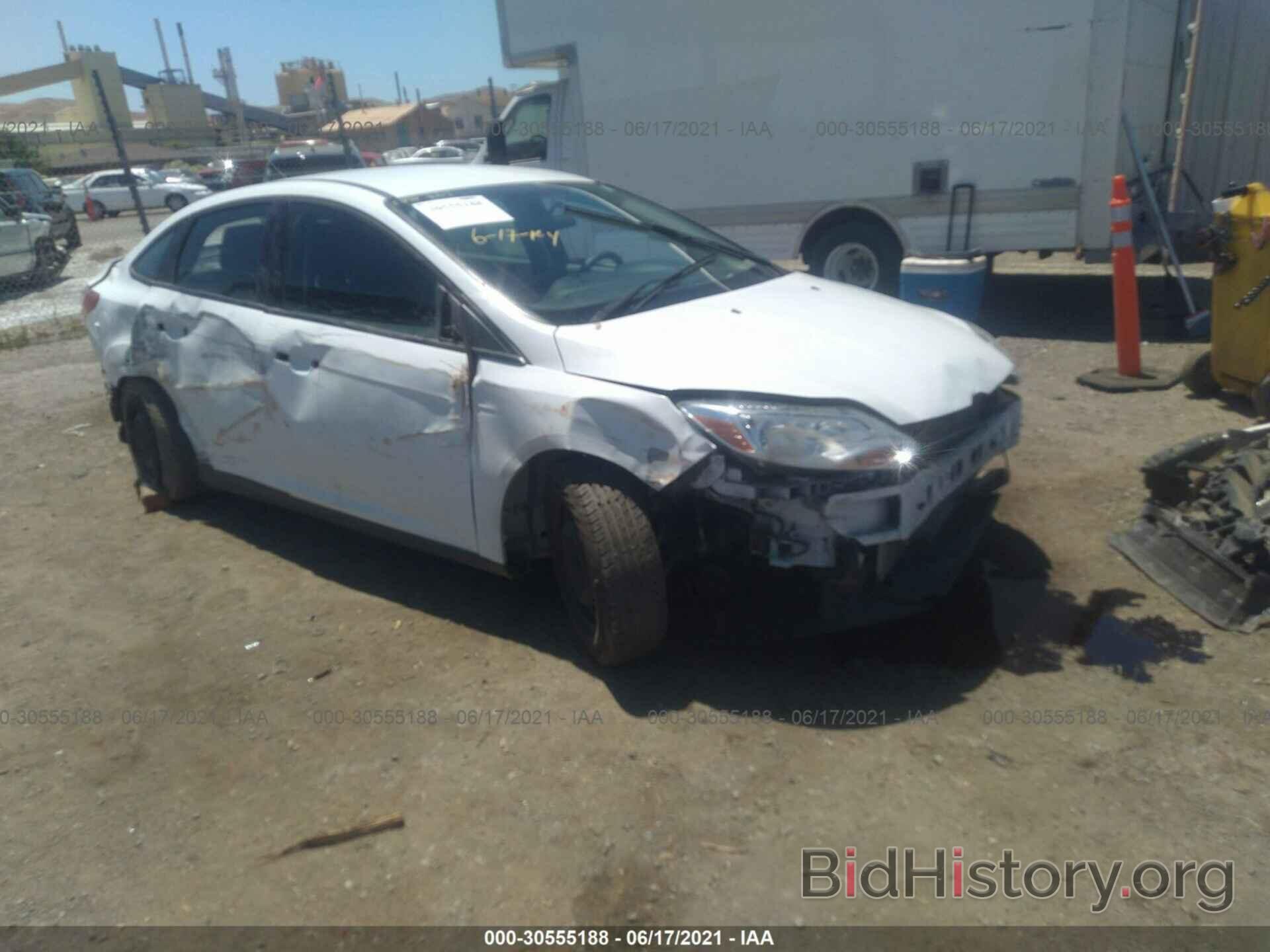 Photo 1FADP3E27EL111780 - FORD FOCUS 2014