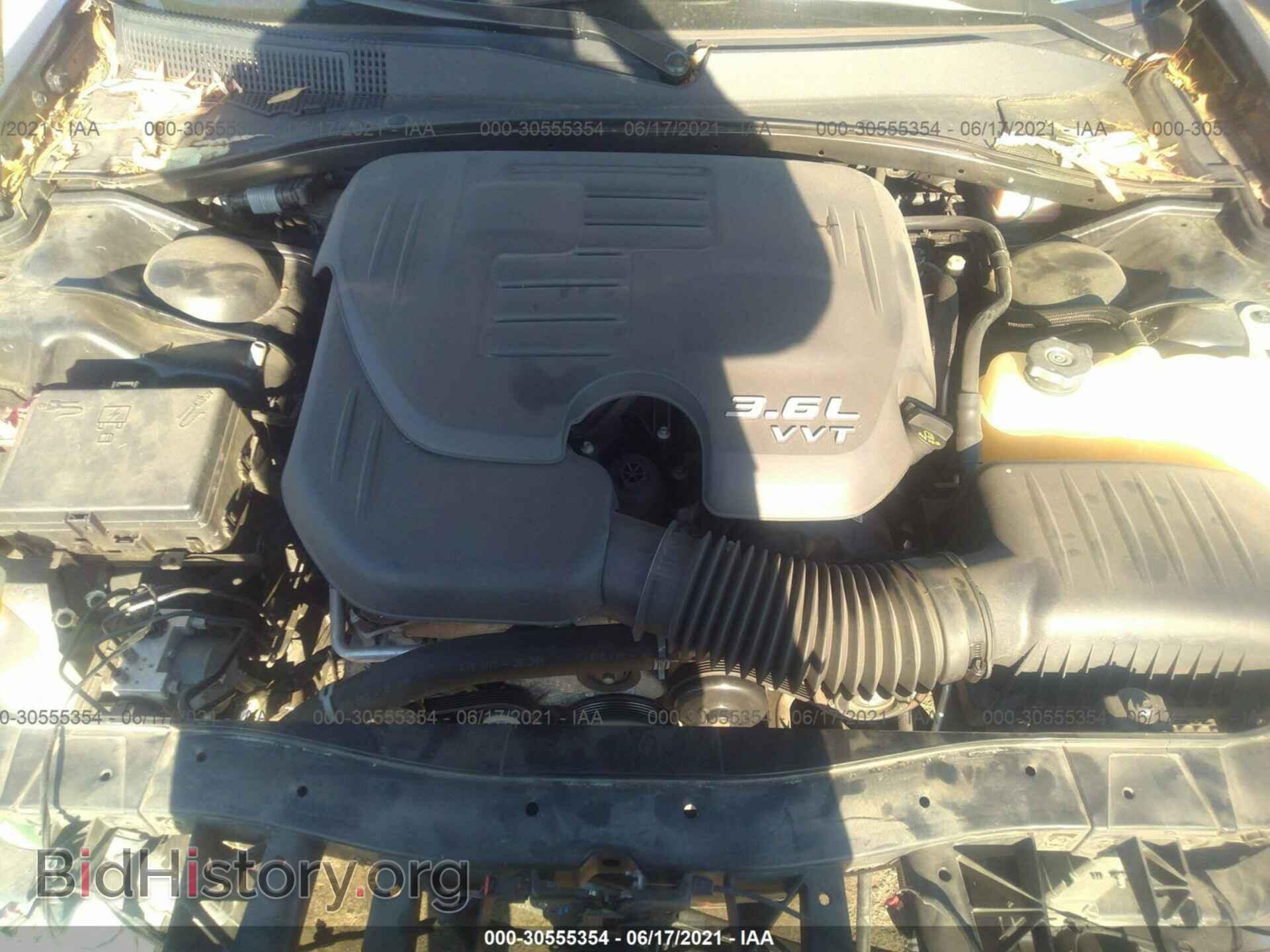 2016 CHRYSLER 300 - VIN: 2C3CCAEG2GH334198 - Photo 10