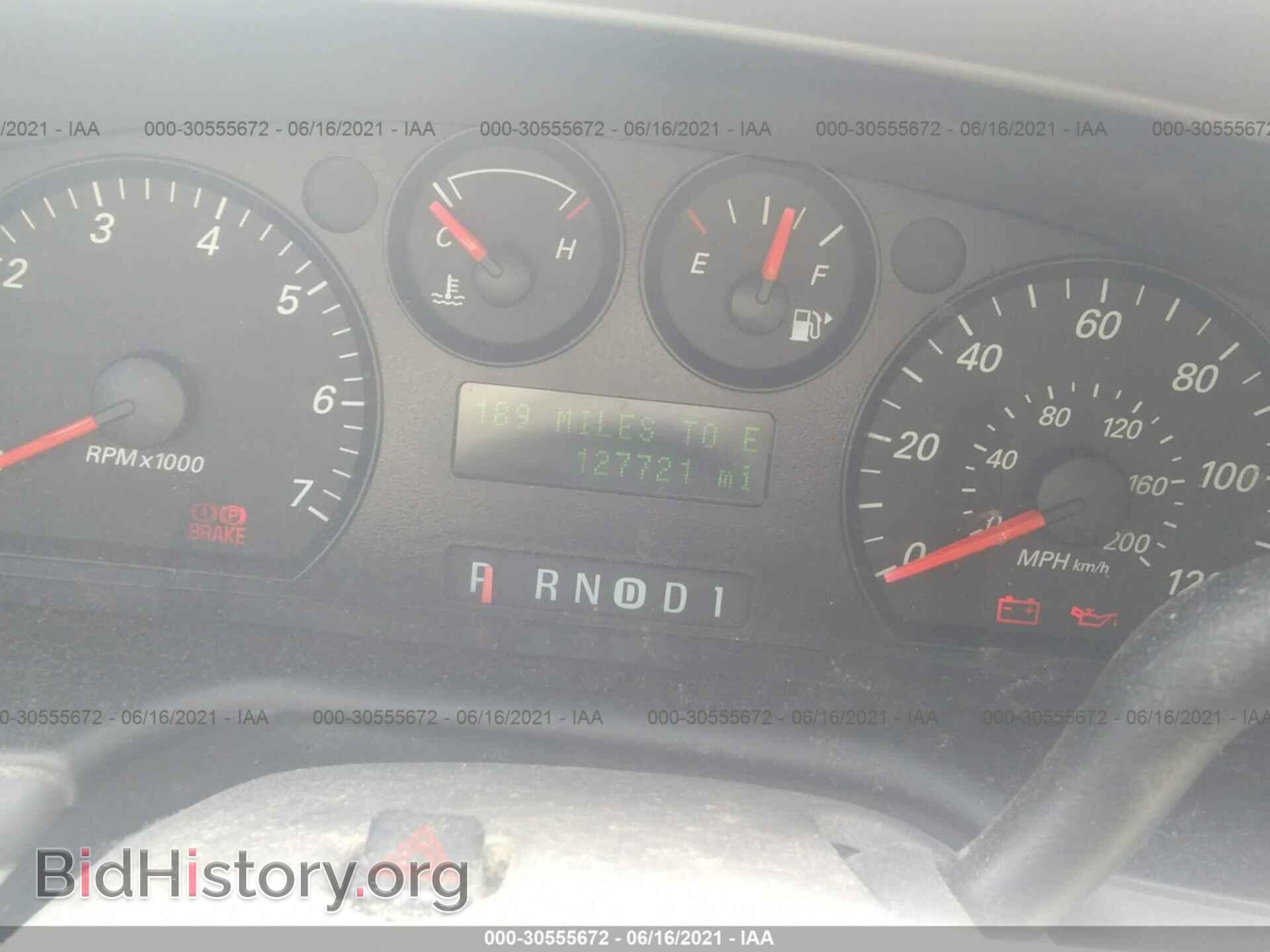 2006 FORD TAURUS - VIN: 1FAFP53U06A189629 - Фото 7