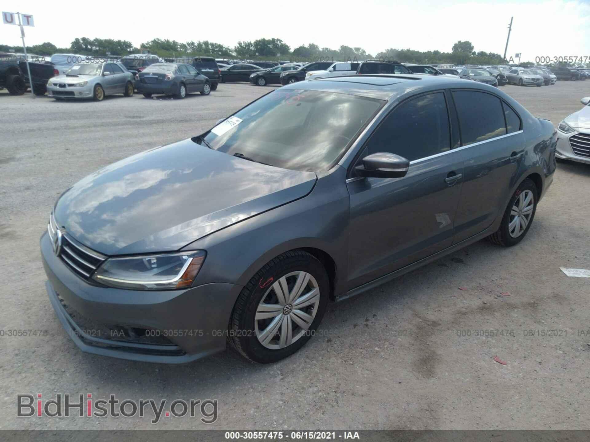 2017 VOLKSWAGEN JETTA - VIN: 3VWDB7AJ2HM314251 - Фото 2