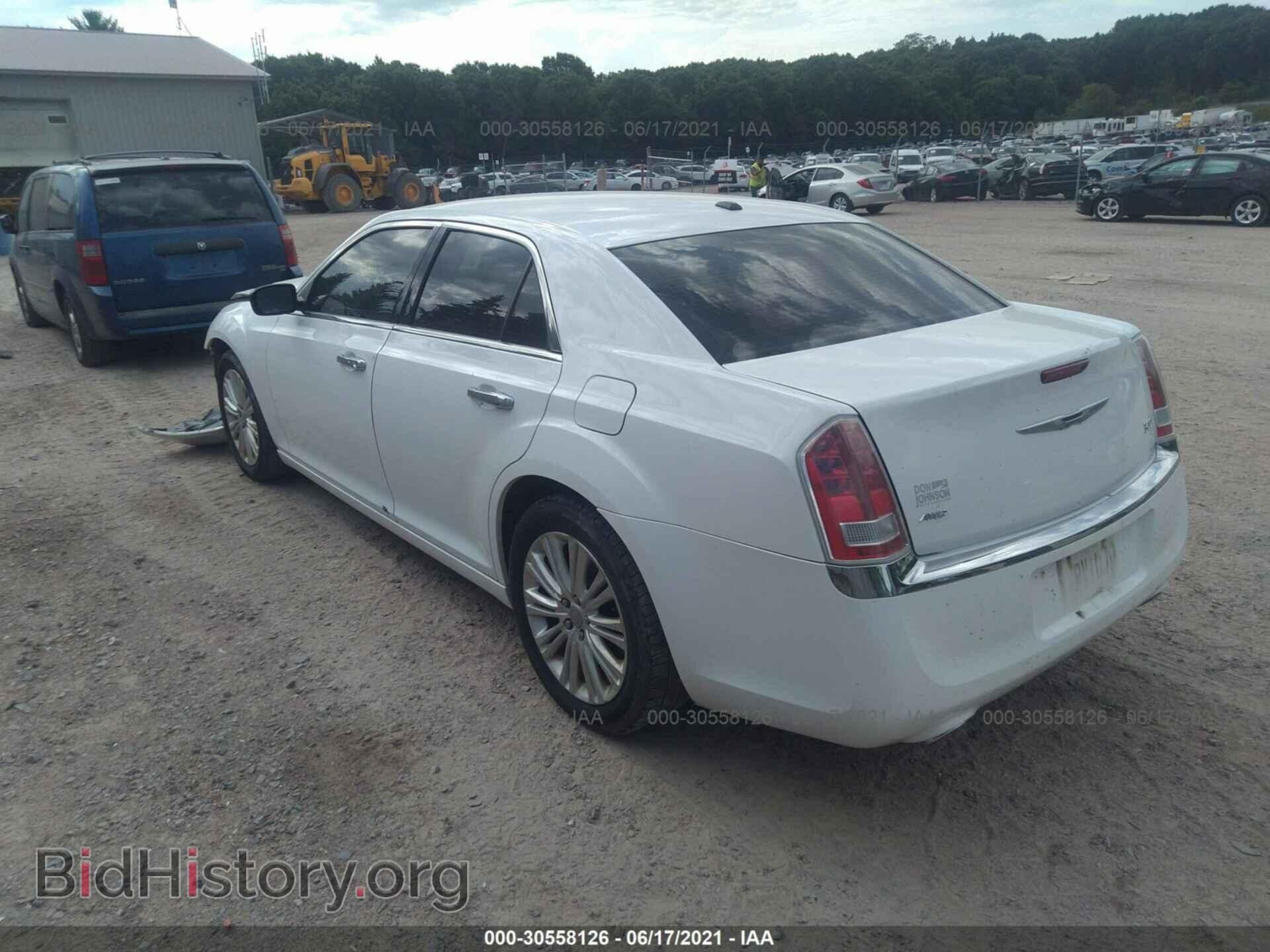 2012 CHRYSLER 300 - VIN: 2C3CCAHG8CH184832 - Photo 3
