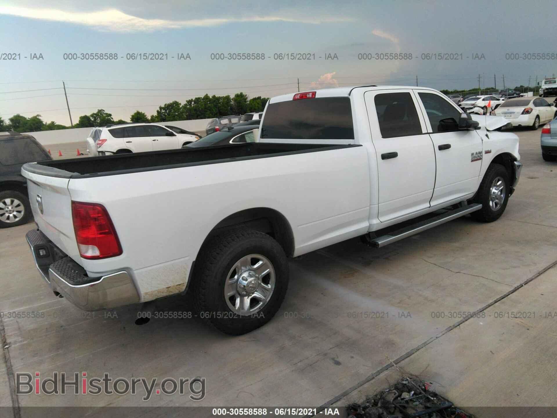 2016 RAM 2500 - VIN: 3C6UR4HJ2GG203156 - Фото 4