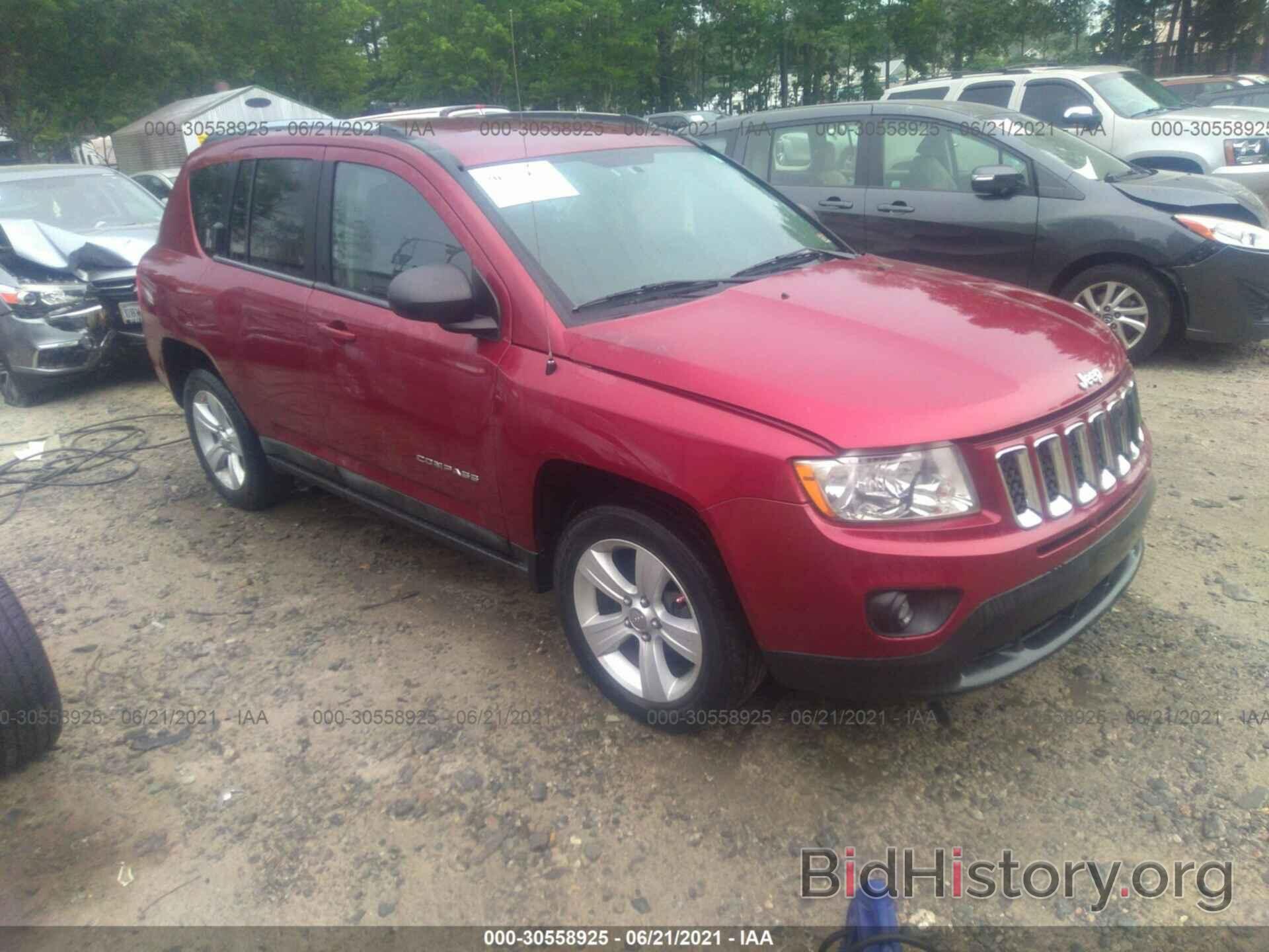 Photo 1J4NT1FB5BD168900 - JEEP COMPASS 2011