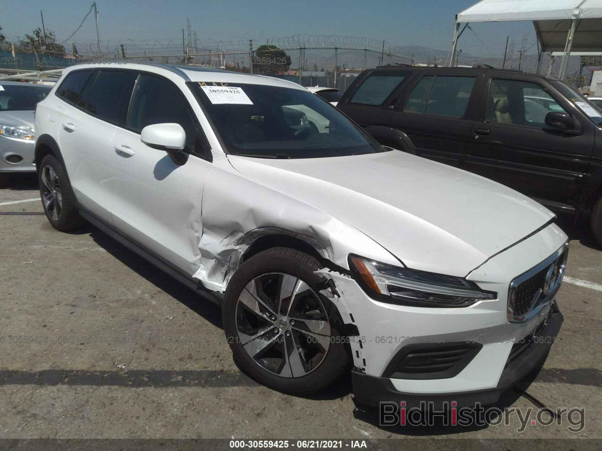 Photo YV4102WK1L1045470 - VOLVO V60 CROSS COUNTRY 2020