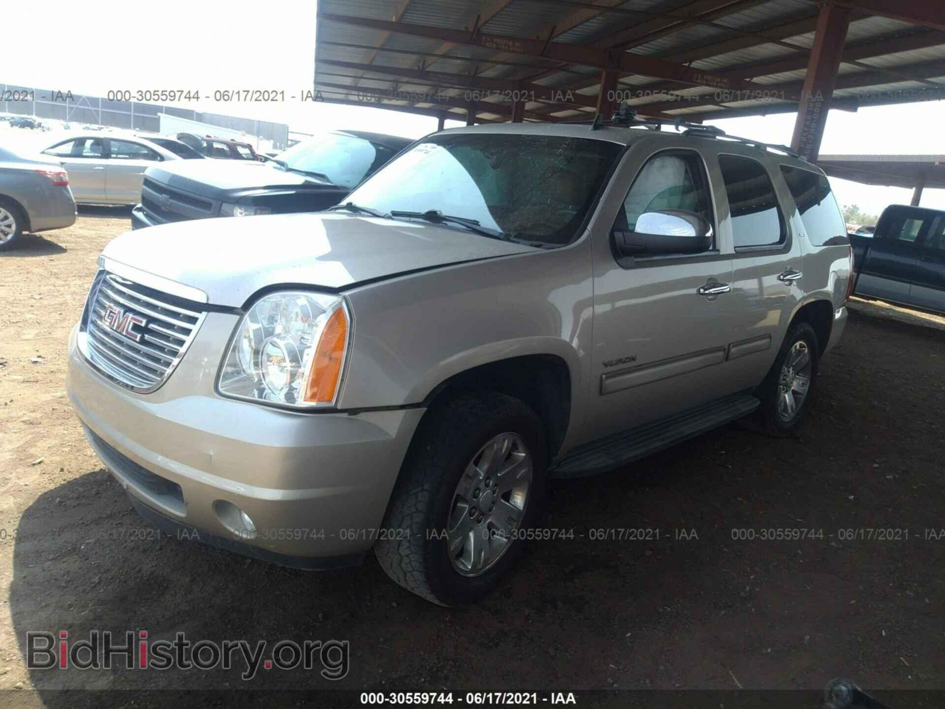 2013 GMC YUKON - VIN: 1GKS2CE07DR142204 - Фото 2