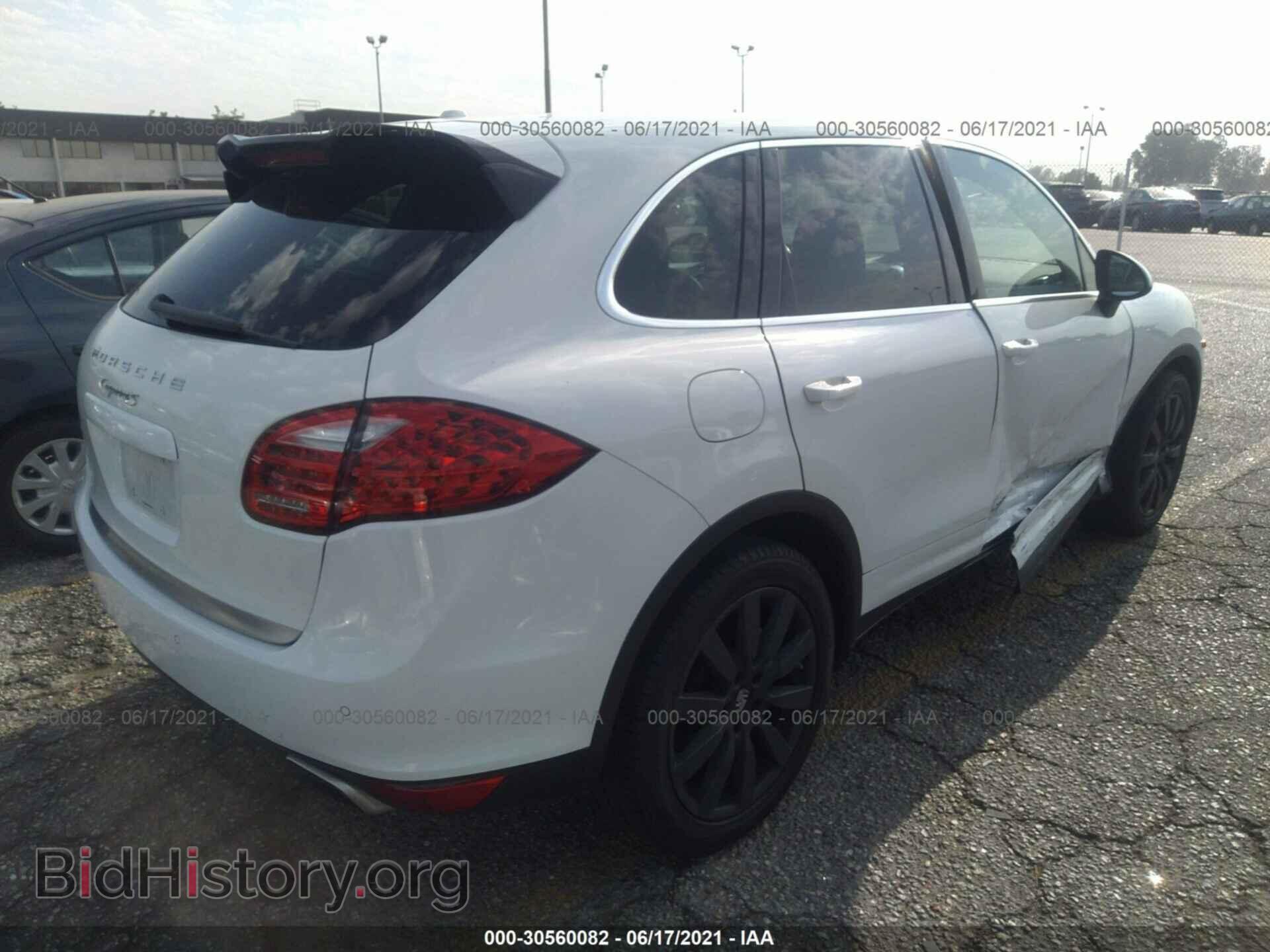 2013 PORSCHE CAYENNE - VIN: WP1AB2A28DLA83576 - Фото 4