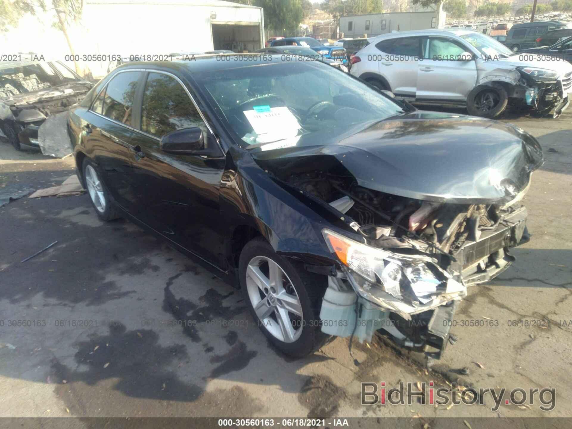 Photo 4T1BF1FK1EU454565 - TOYOTA CAMRY 2014