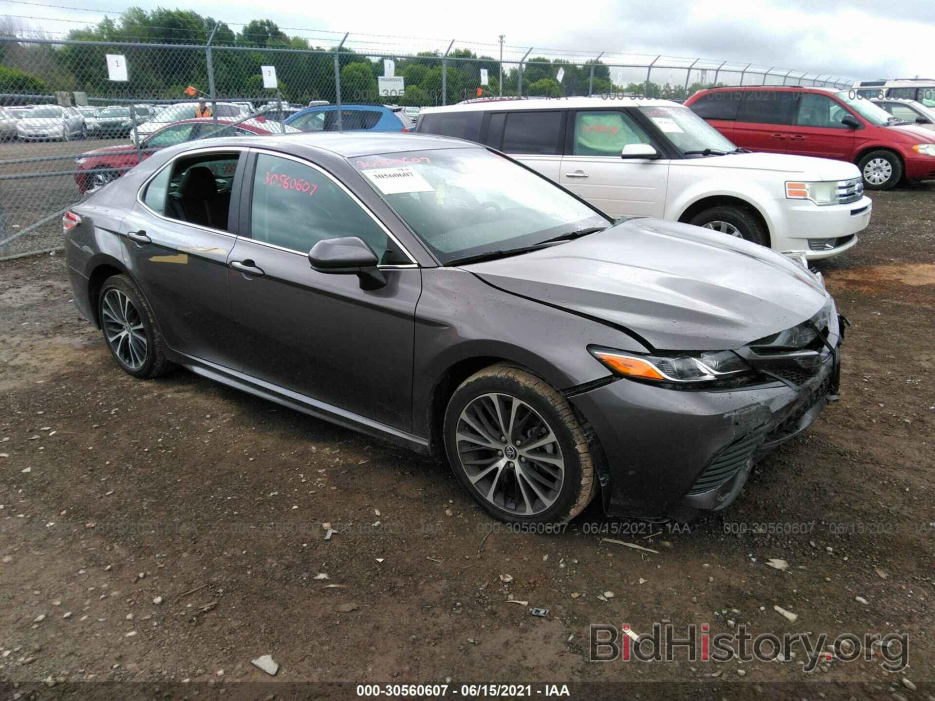 Photo 4T1G11AK8LU359400 - TOYOTA CAMRY 2020