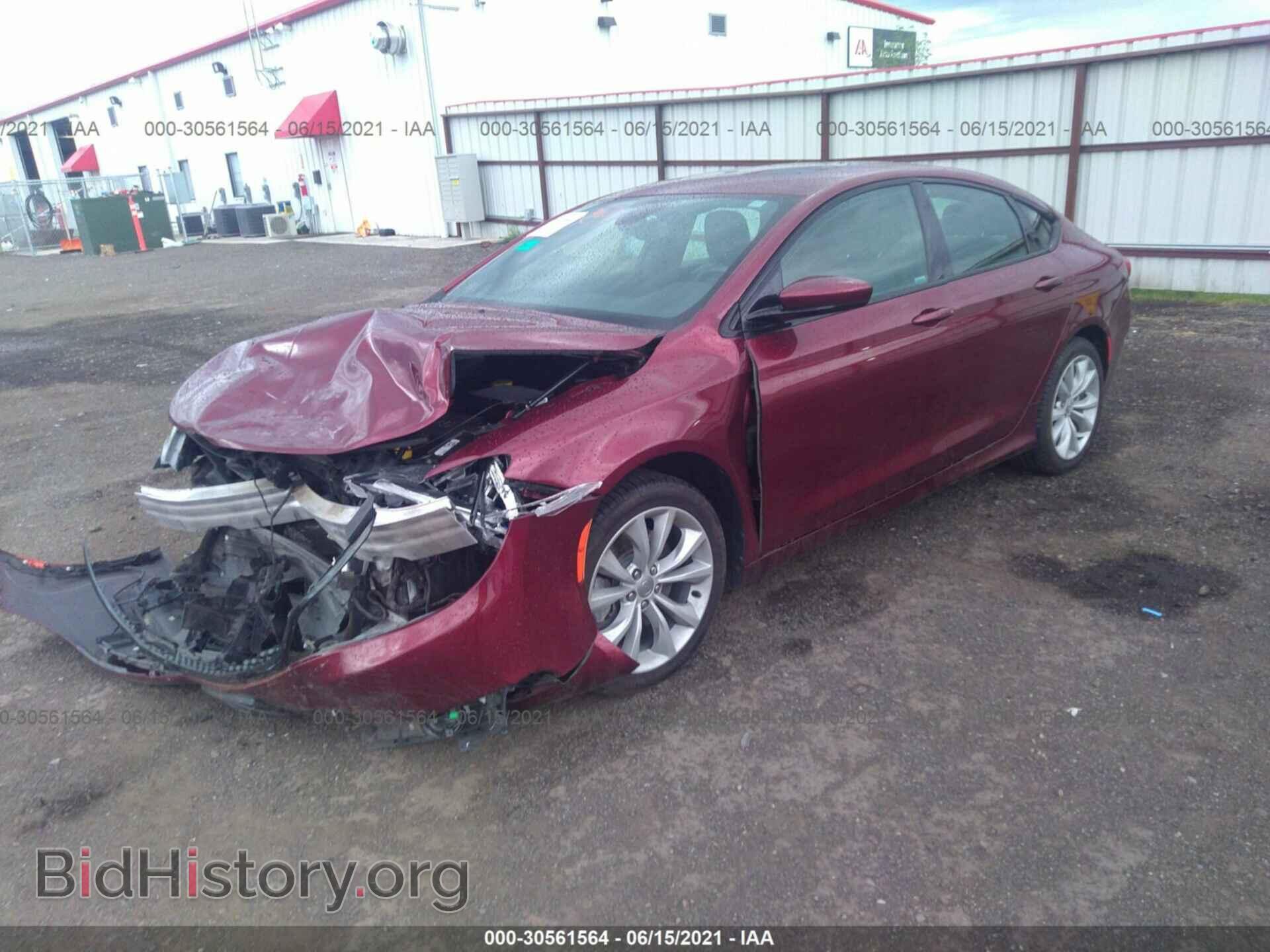 2016 CHRYSLER 200 - VIN: 1C3CCCDG1GN126219 - Фото 2
