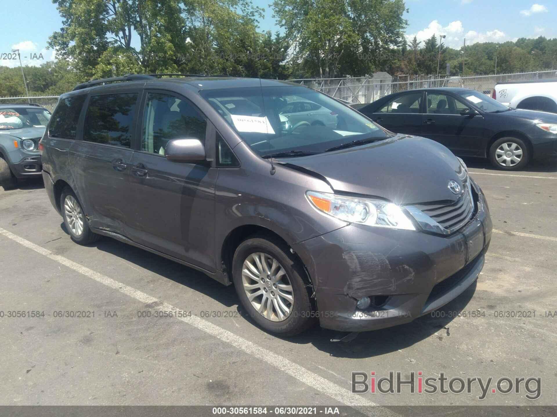 Photo 5TDYK3DCXDS402873 - TOYOTA SIENNA 2013