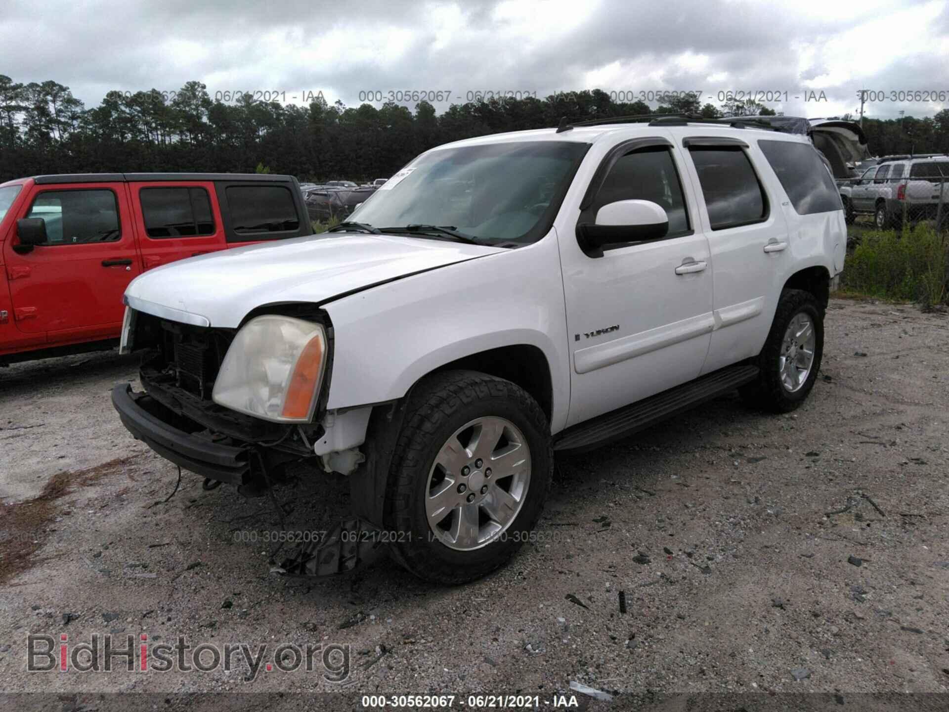 2008 GMC YUKON - VIN: 1GKFK13068J129540 - Фото 2