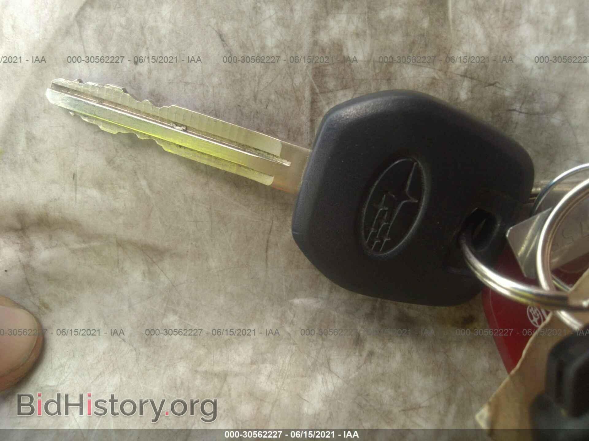 2016 SUBARU FORESTER - VIN: JF2SJADC8GH439721 - Фото 11