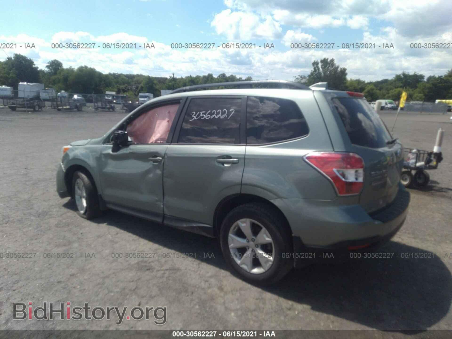 2016 SUBARU FORESTER - VIN: JF2SJADC8GH439721 - Фото 3