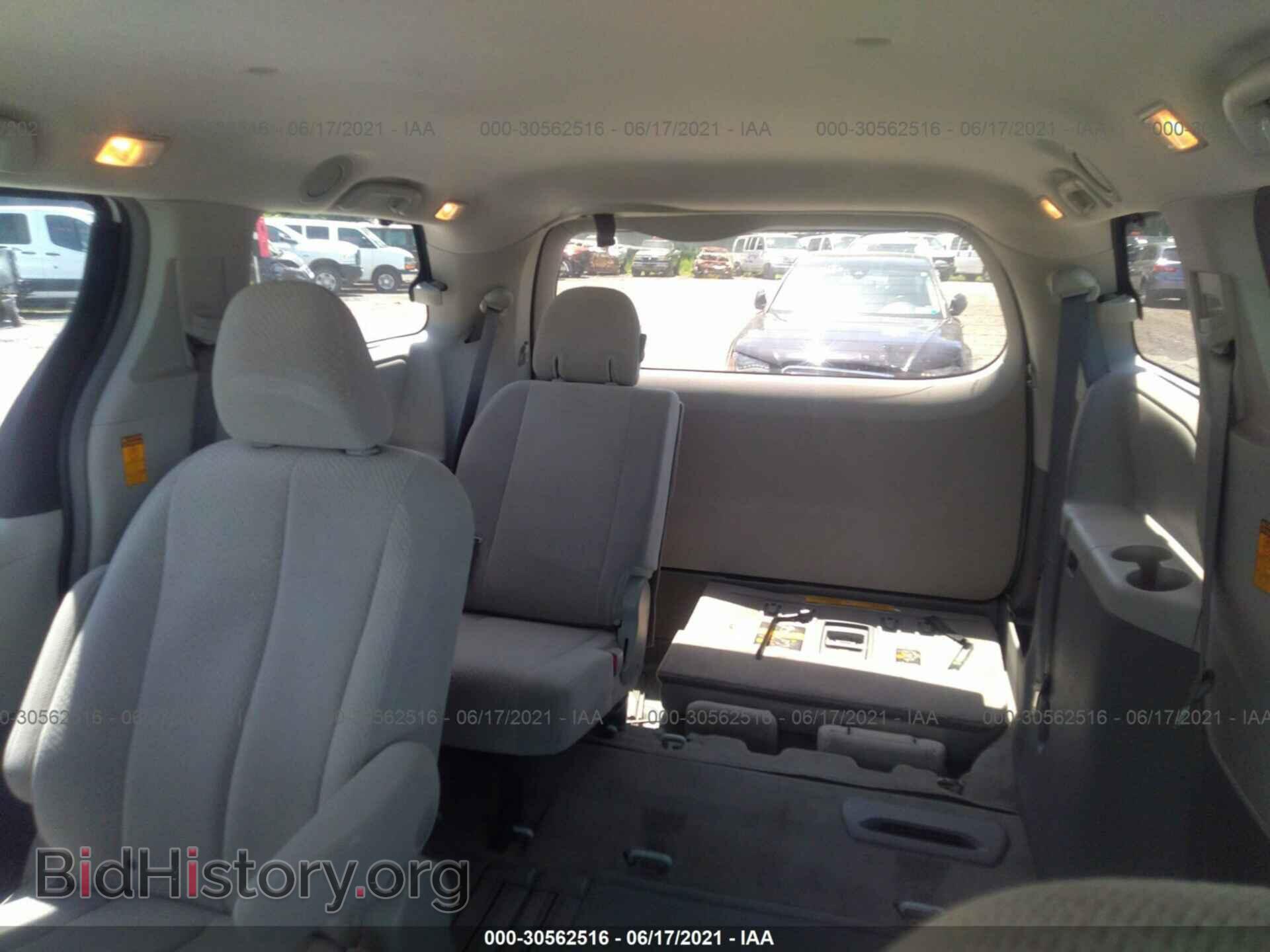 2013 TOYOTA SIENNA - VIN: 5TDKK3DC8DS395153 - Фото 8