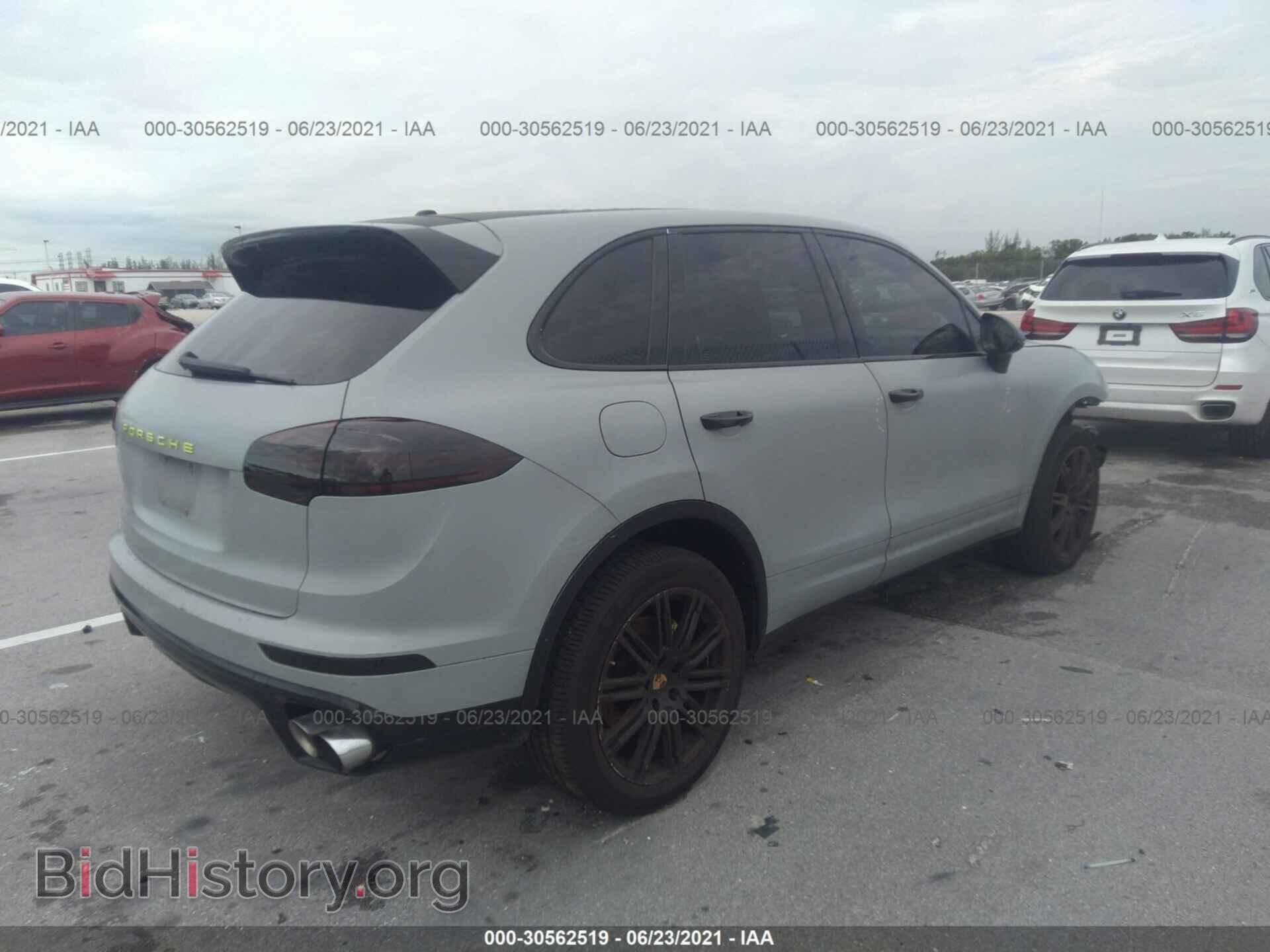 2016 PORSCHE CAYENNE - VIN: WP1AA2A20GLA01394 - Фото 4