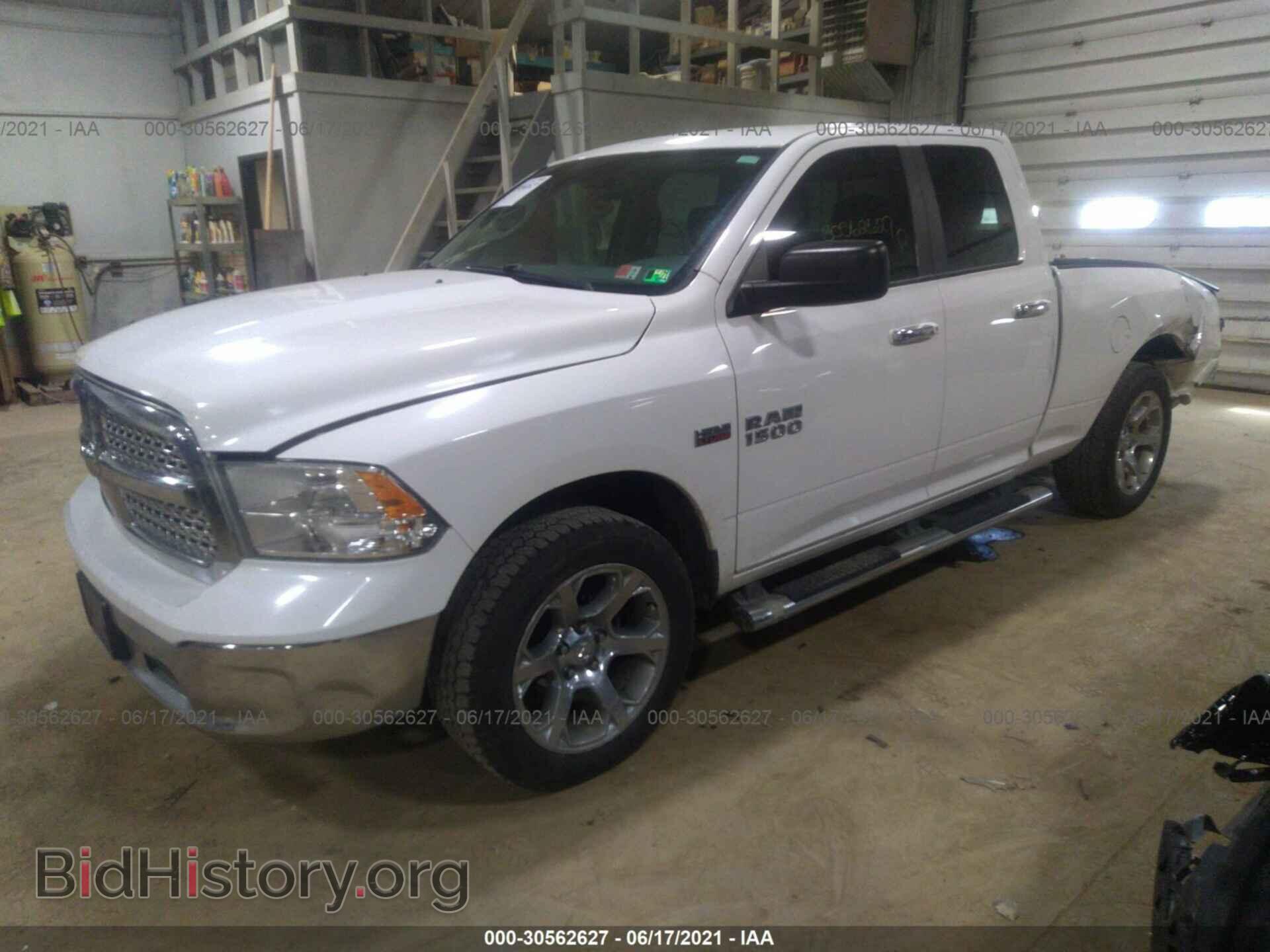 2014 RAM 1500 - VIN: 1C6RR7GT4ES359375 - Фото 2