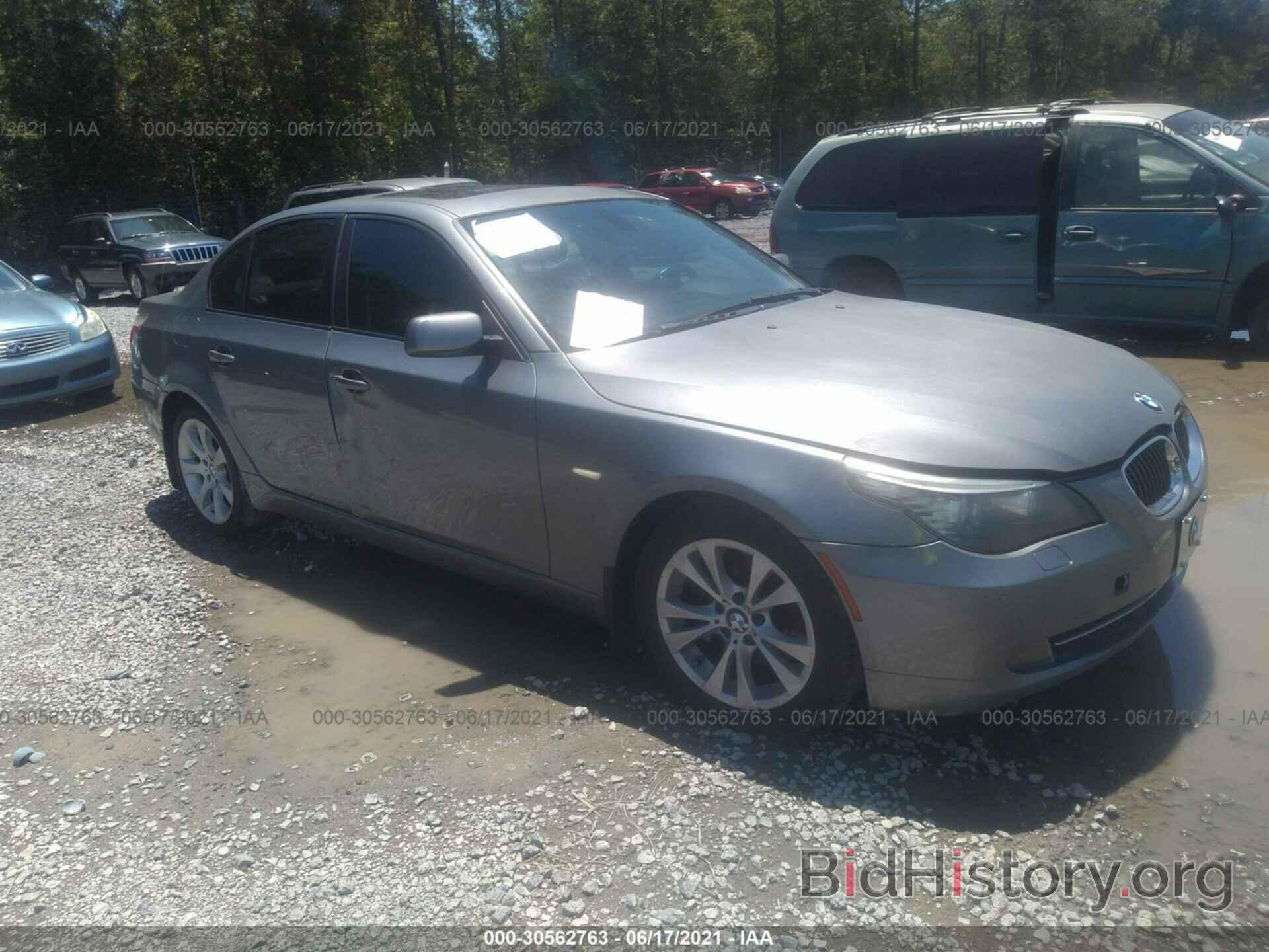 Photo WBANV935X8CZ68679 - BMW 5 SERIES 2008