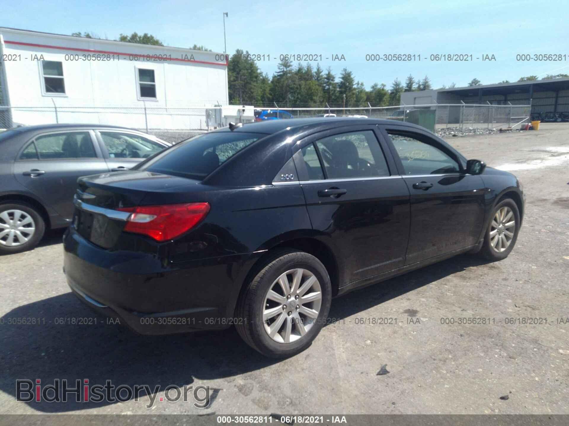 2013 CHRYSLER 200 - VIN: 1C3CCBBB7DN699087 - Фото 4