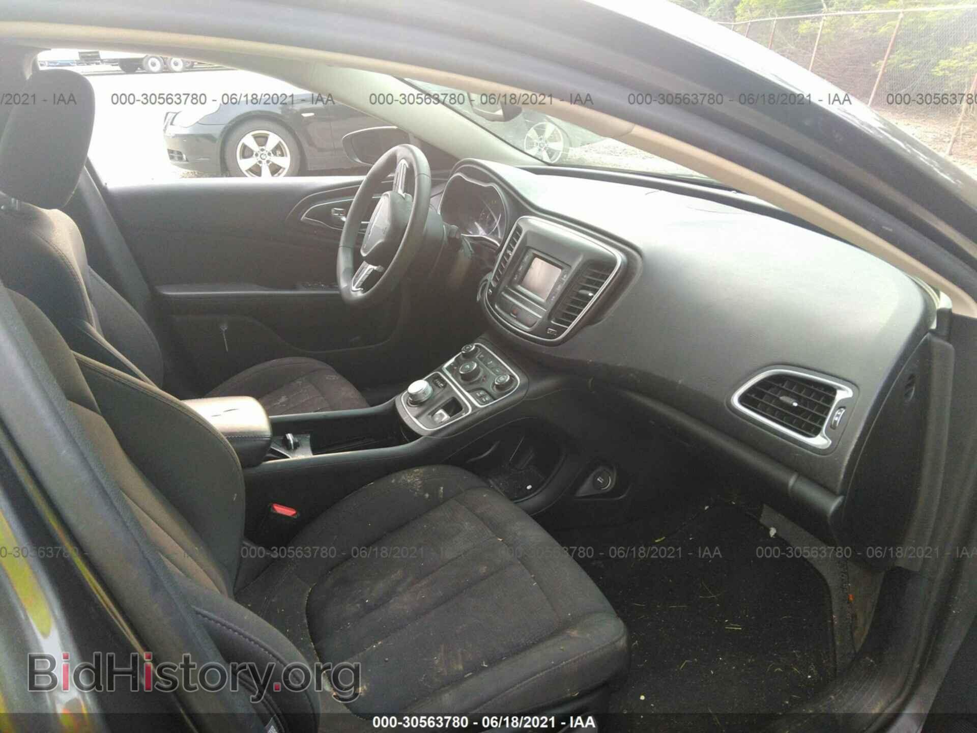 2016 CHRYSLER 200 - VIN: 1C3CCCAB8GN173398 - Фото 5