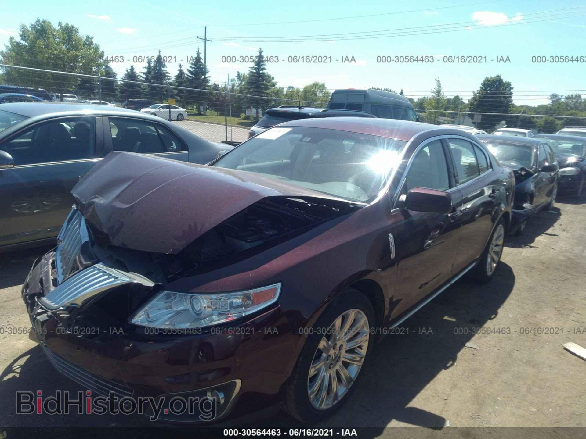 2011 LINCOLN MKS - VIN: 1LNHL9DR5BG610778 - Фото 2
