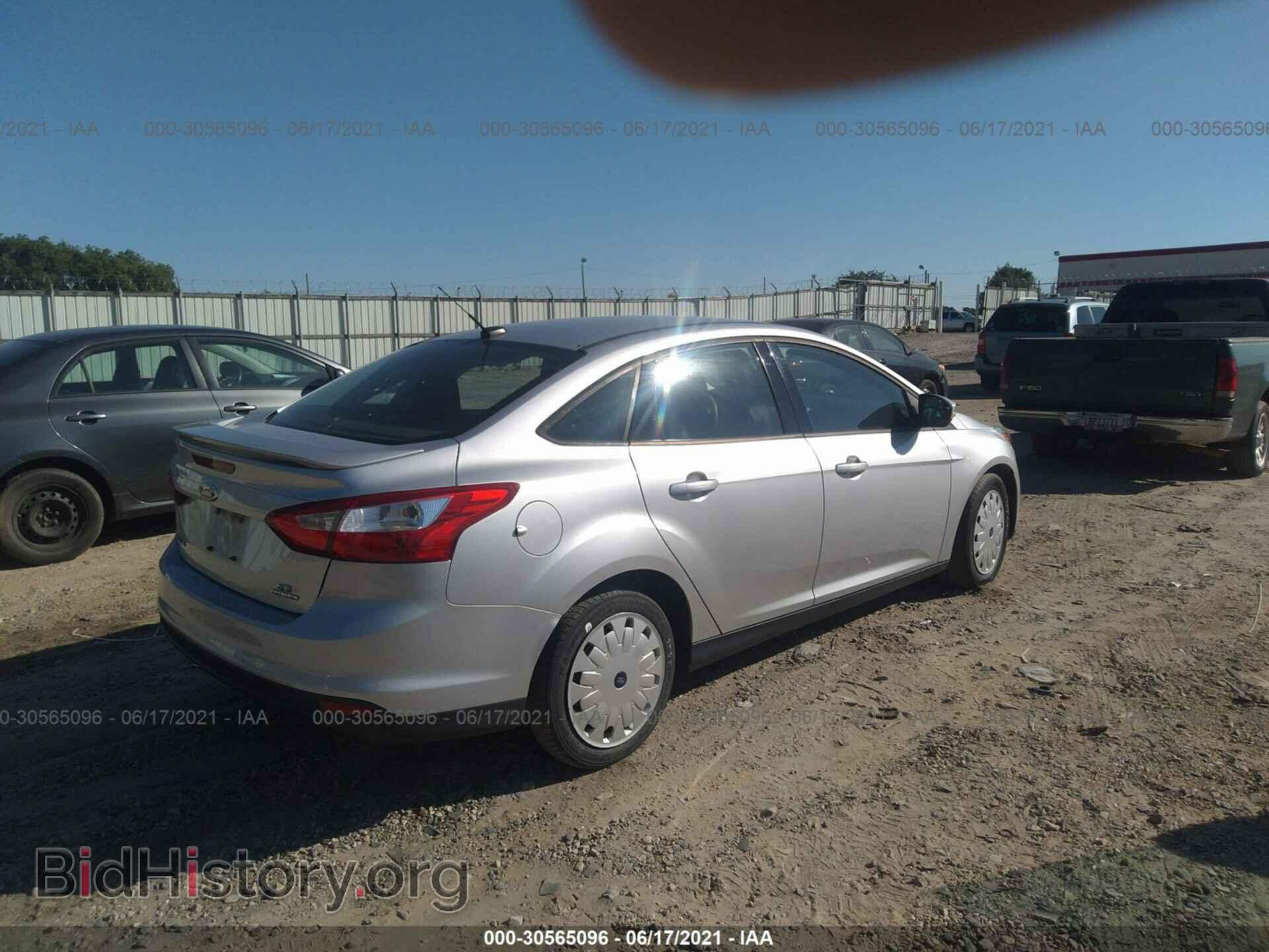 2013 FORD FOCUS - VIN: 1FADP3F22DL167378 - Фото 4