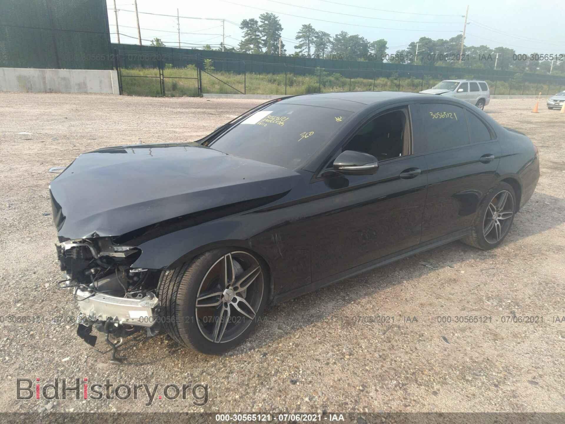 2018 MERCEDES-BENZ E-CLASS - VIN: WDDZF6EB4JA376558 - Фото 2
