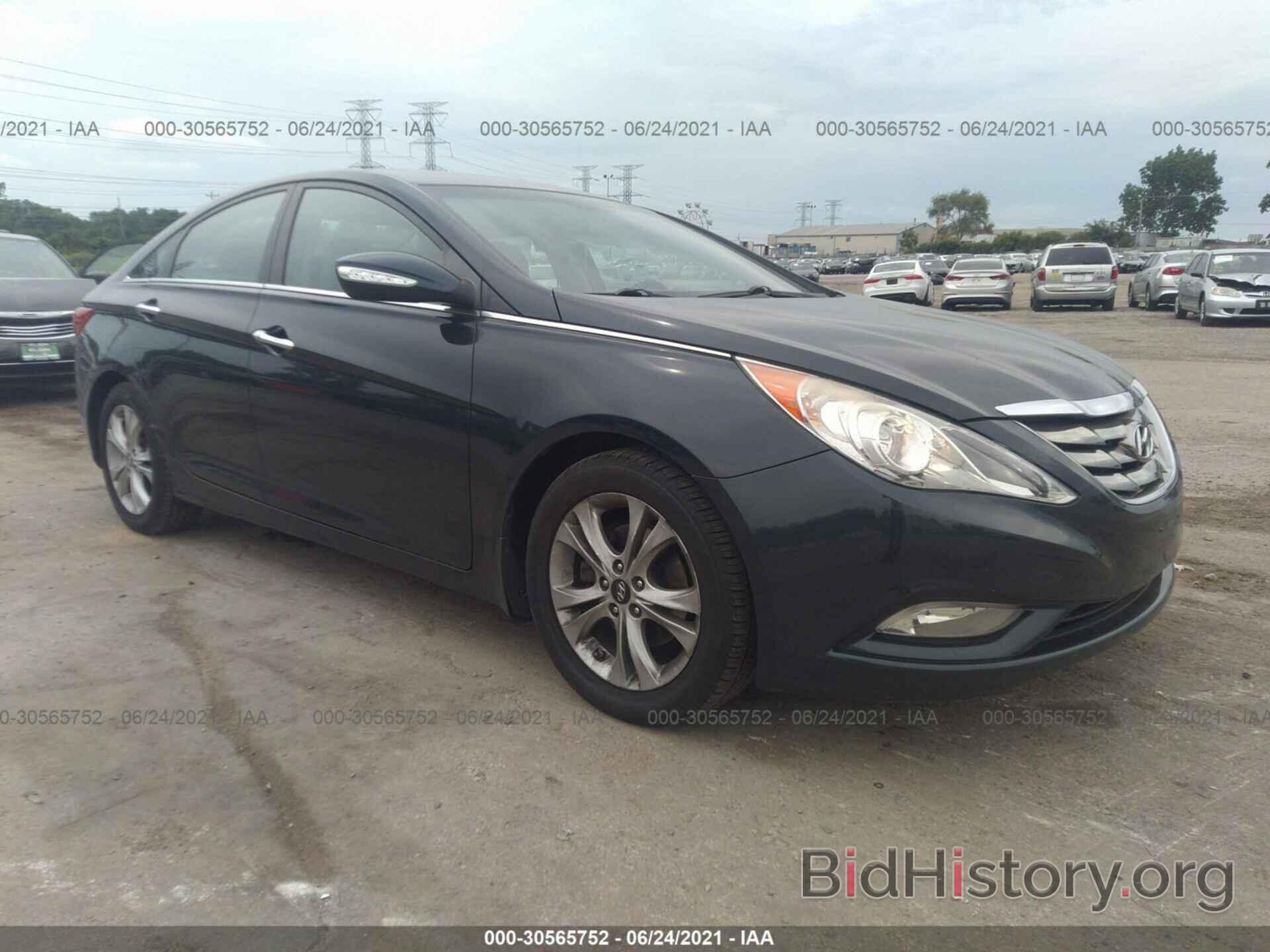 Photo 5NPEC4AC7BH127167 - HYUNDAI SONATA 2011