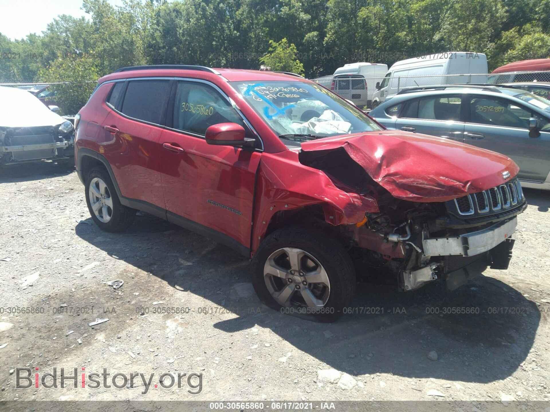 Фотография 3C4NJDBB8JT134963 - JEEP COMPASS 2018