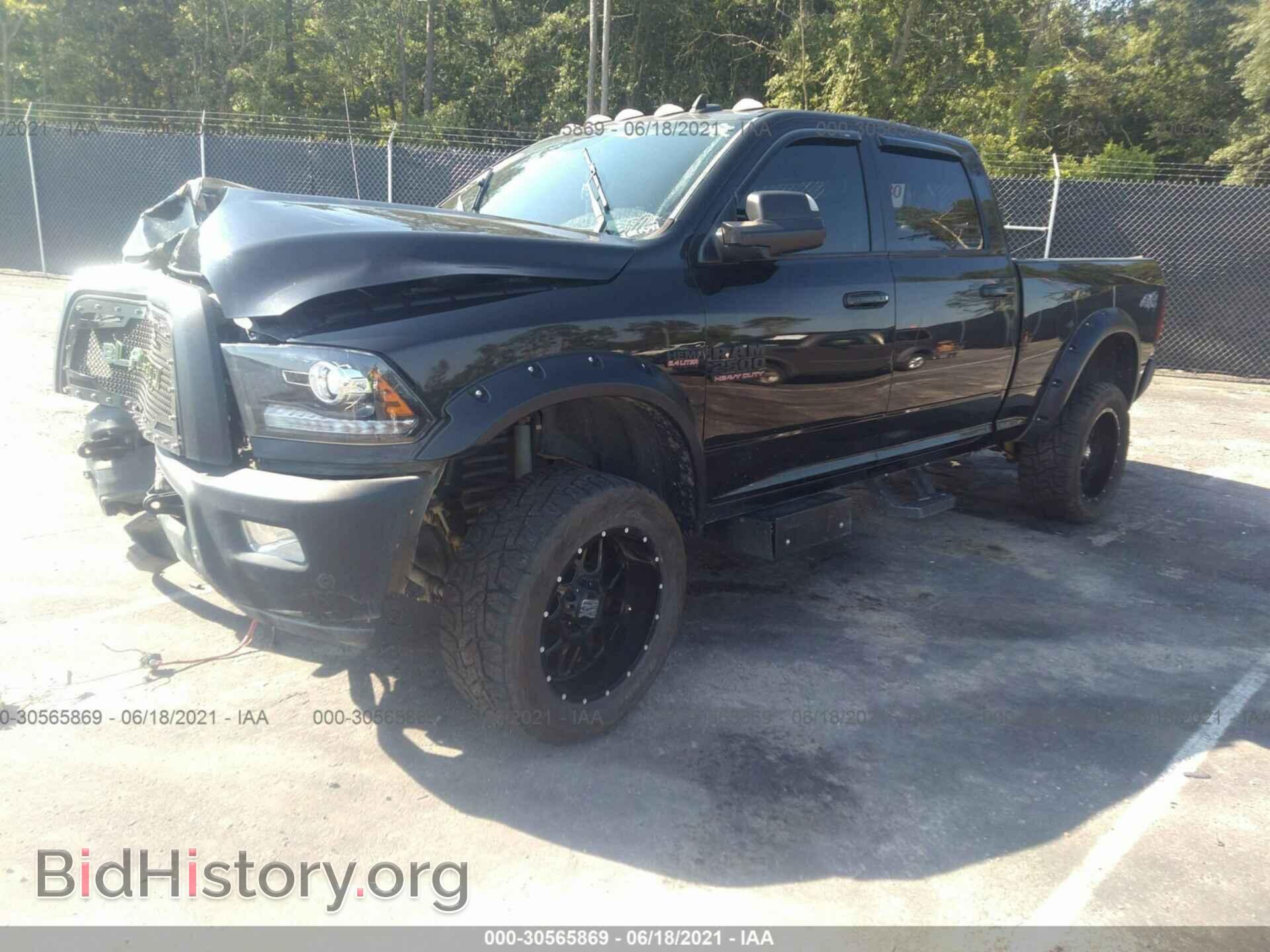 2017 RAM 2500 - VIN: 3C6TR5EJ7HG767747 - Фото 2