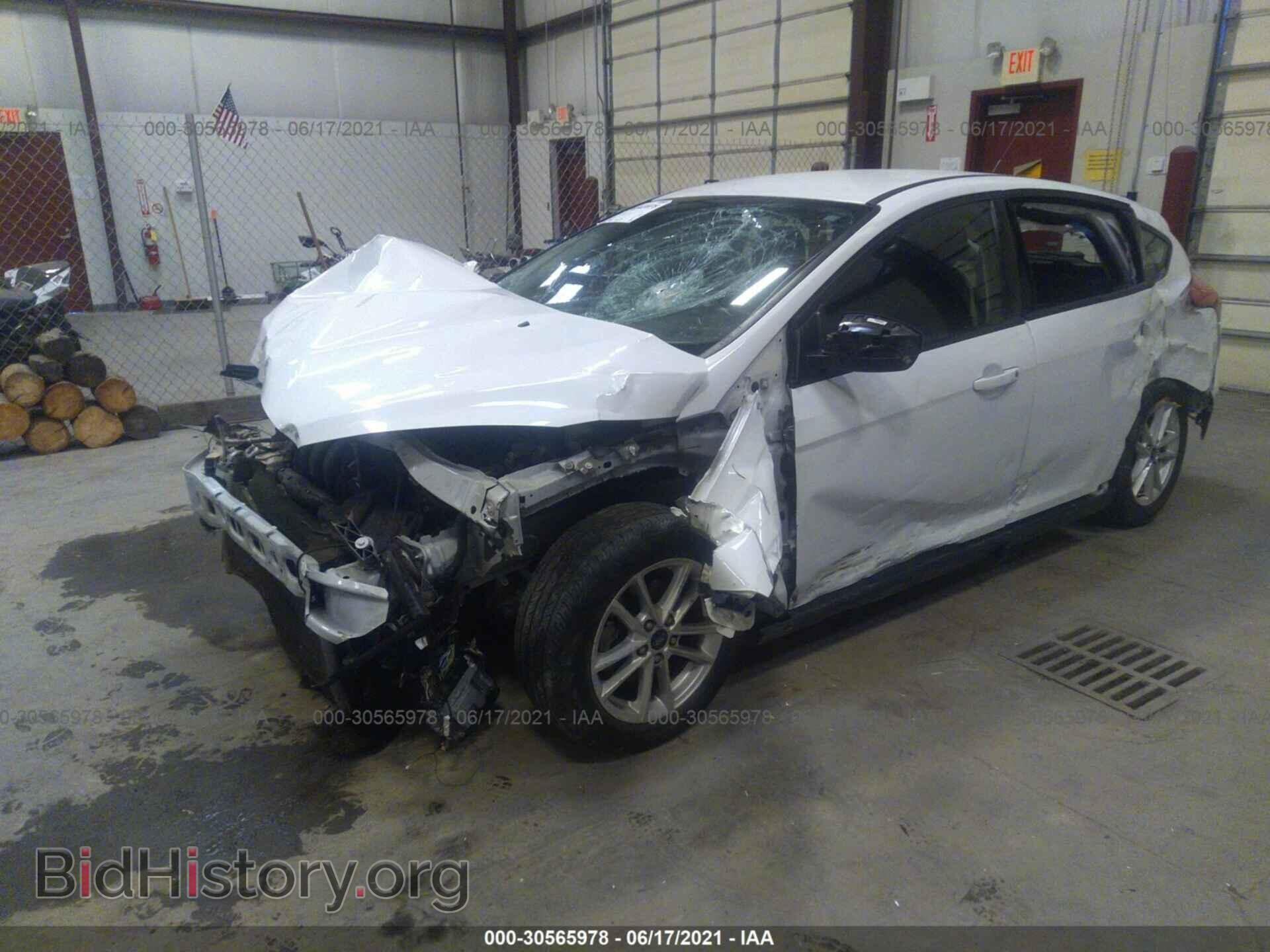 2016 FORD FOCUS - VIN: 1FADP3K27GL319679 - Фото 2