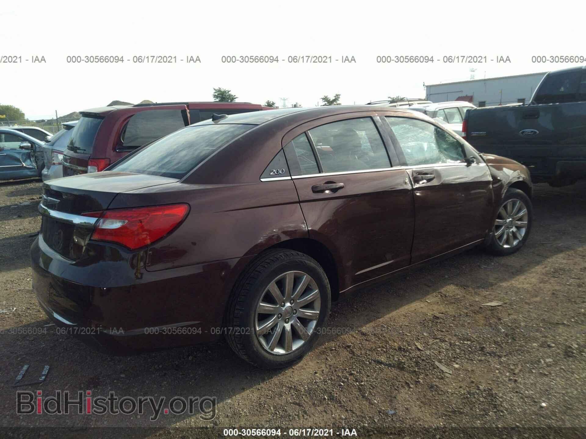 2013 CHRYSLER 200 - VIN: 1C3CCBBB5DN567350 - Photo 4