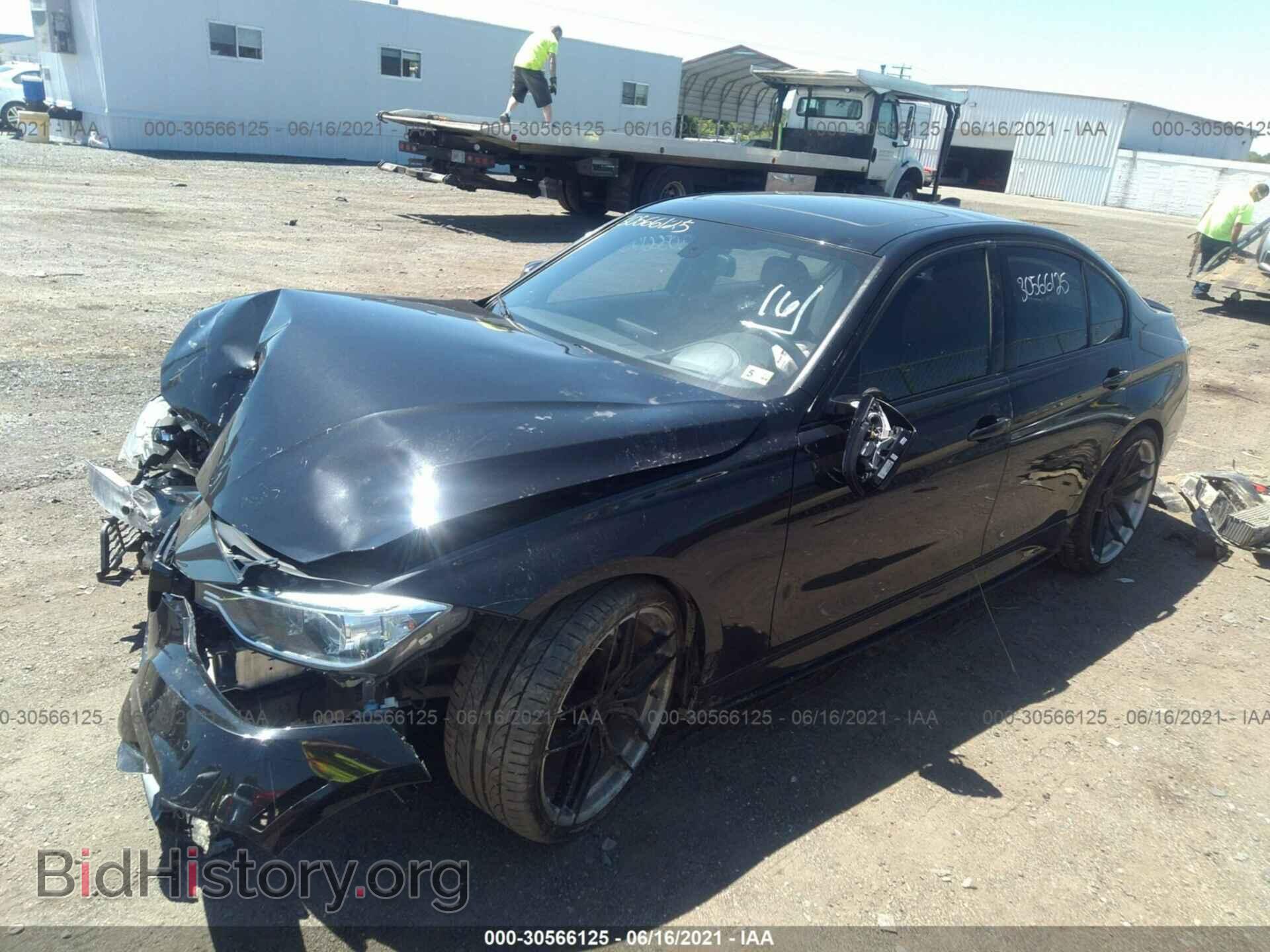 2014 BMW 3 SERIES - VIN: WBA3A9G55ENS64581 - Фото 2