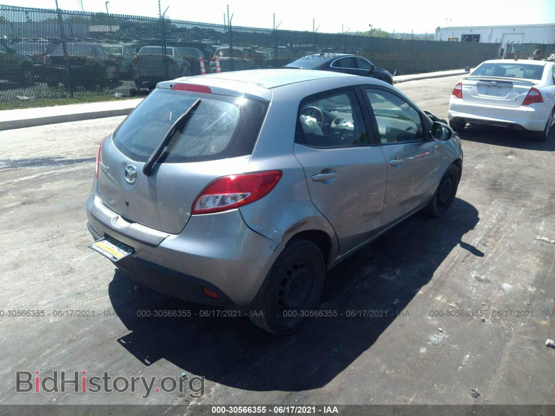 2011 MAZDA MAZDA2 - VIN: JM1DE1HZ4B0101184 - Фото 4