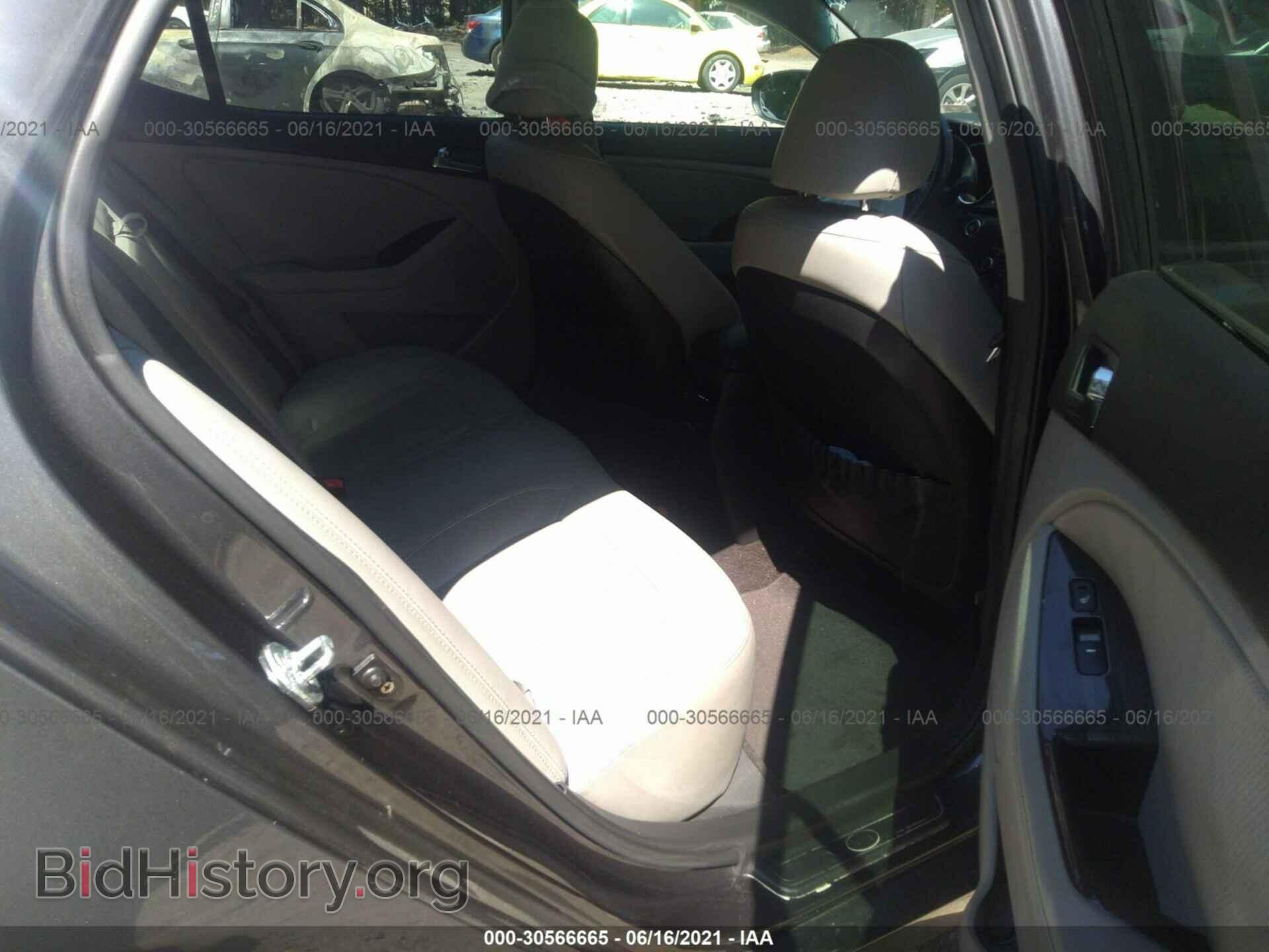 2011 KIA OPTIMA - VIN: KNAGN4A73B5057590 - Фото 8