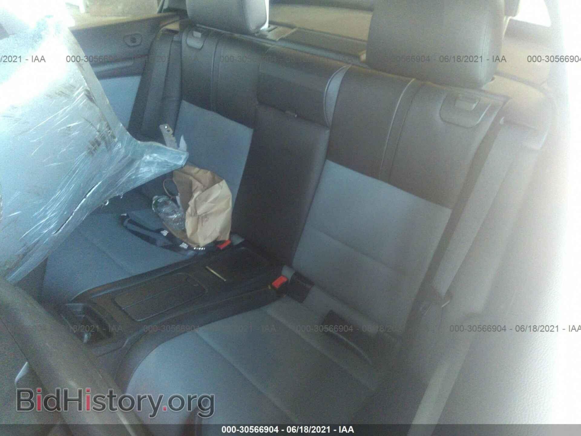 2011 BMW M3 - VIN: WBSDX9C58BE784015 - Фото 8