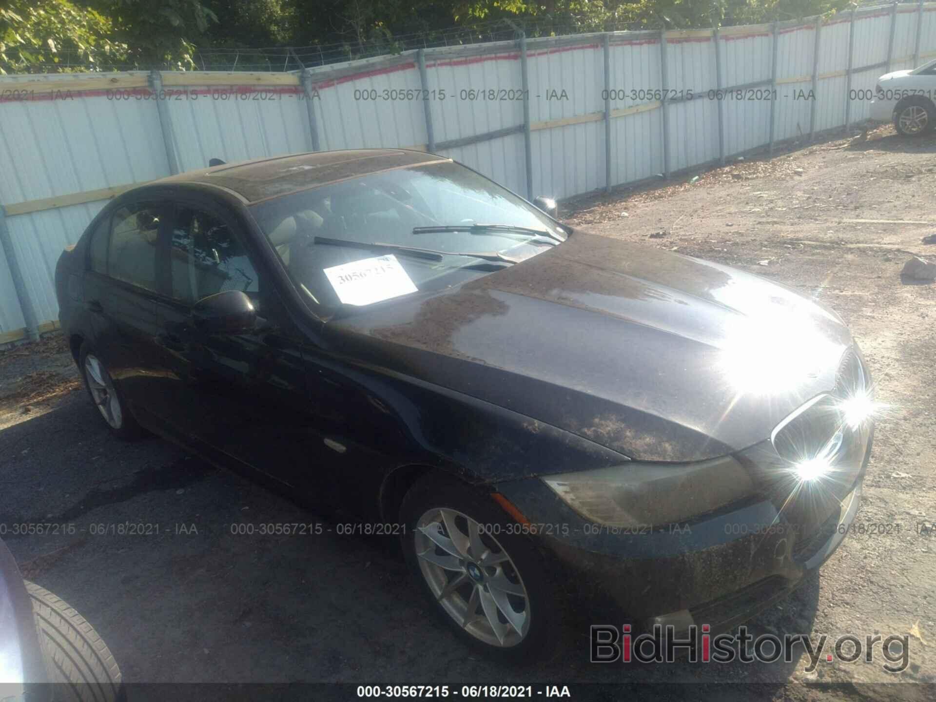 Photo WBAPH7G57ANM48657 - BMW 3 SERIES 2010