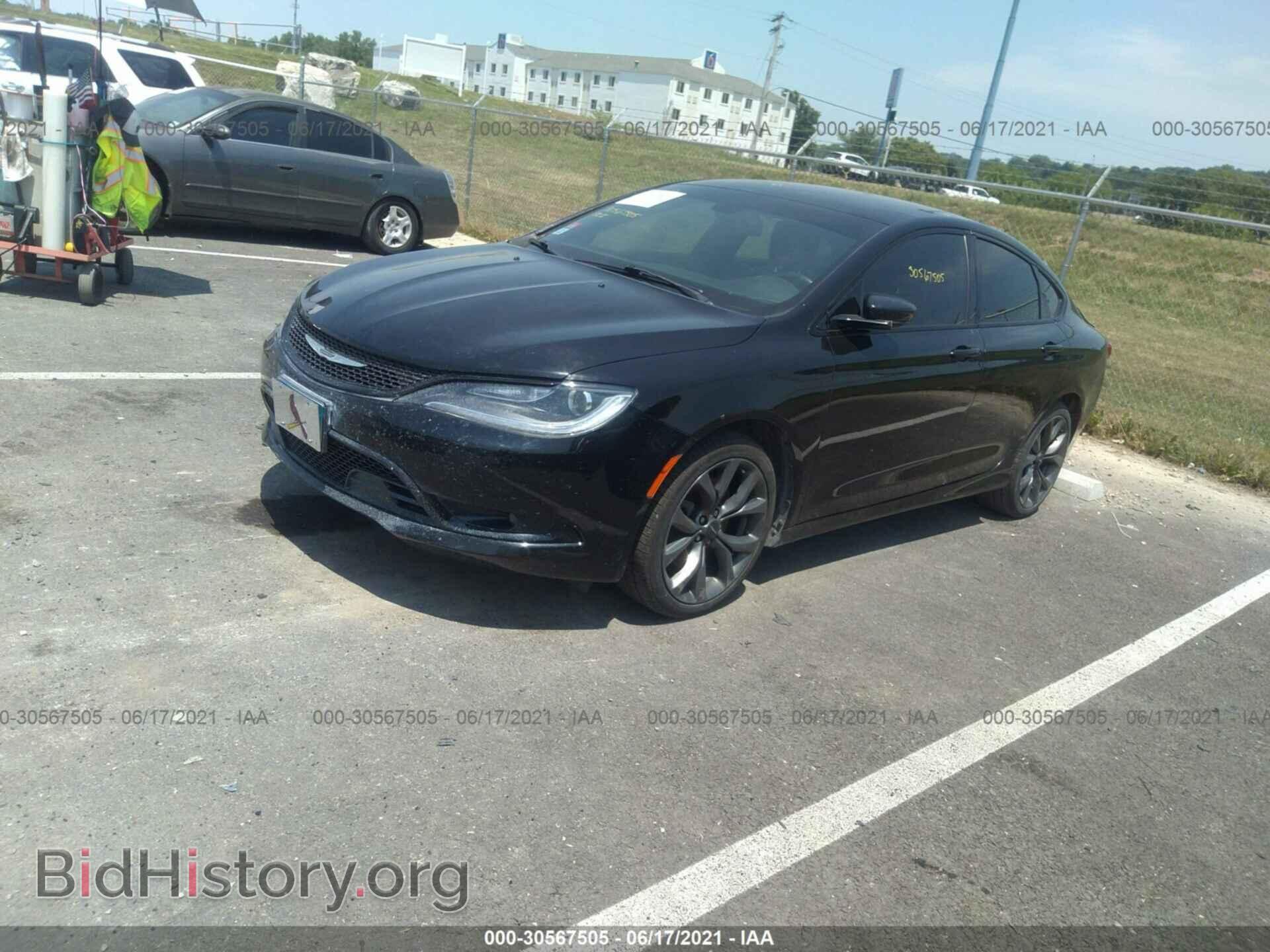 2016 CHRYSLER 200 - VIN: 1C3CCCBB8GN105035 - Photo 2