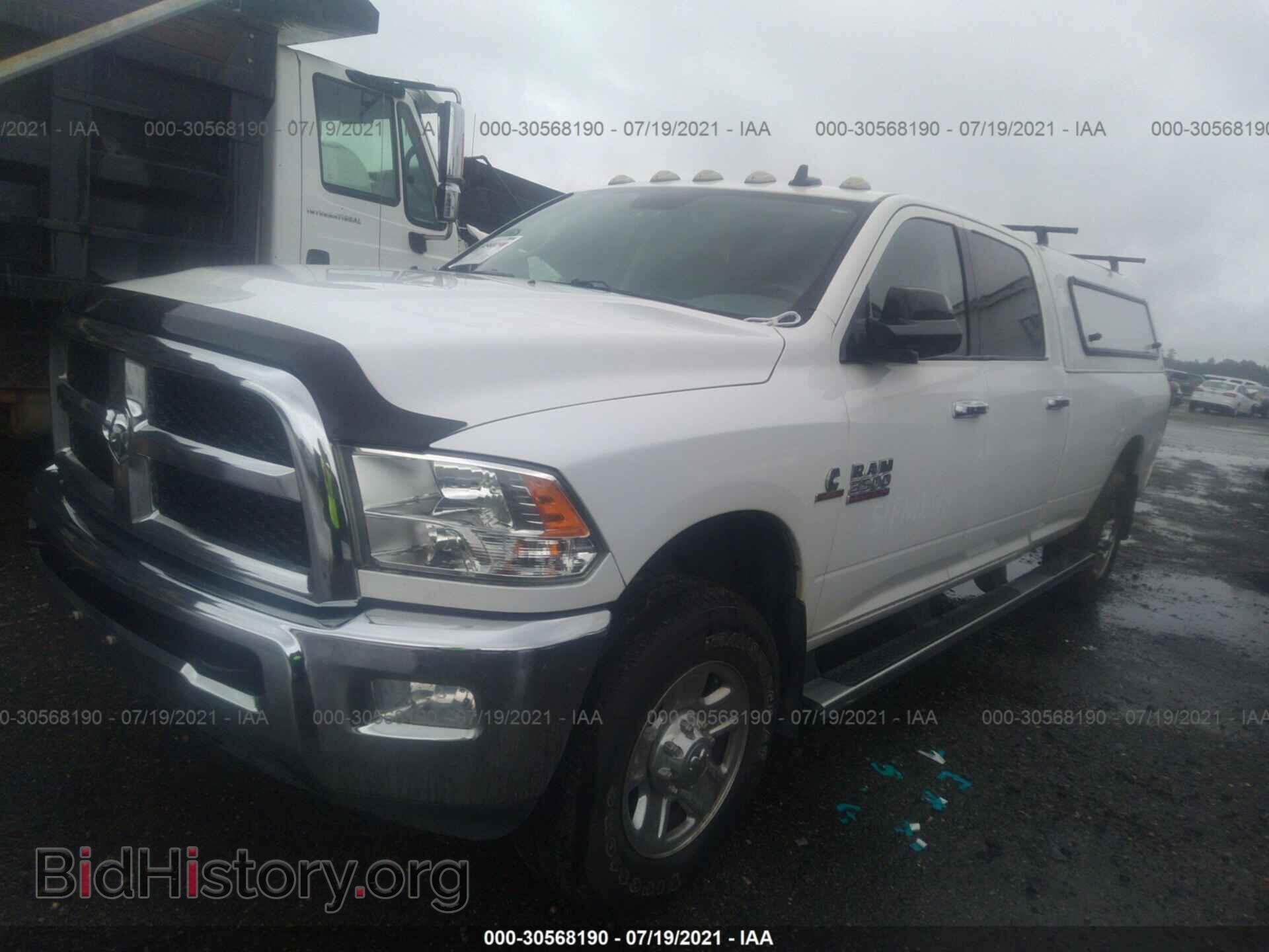 2016 RAM 3500 - VIN: 3C63R3HL0GG215667 - Фото 2