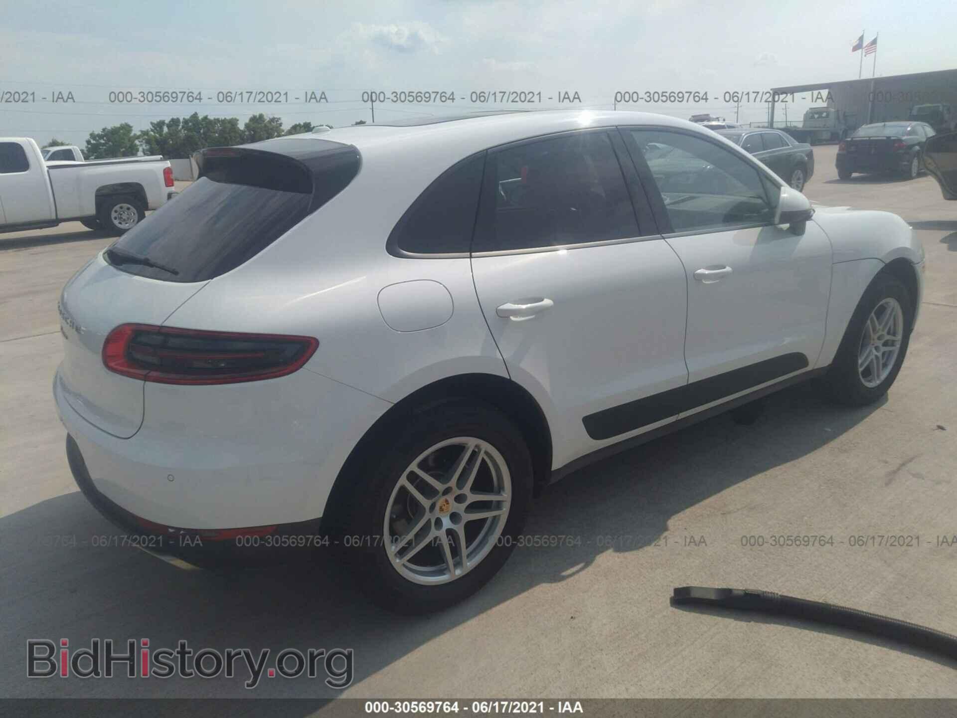 2017 PORSCHE MACAN - VIN: WP1AA2A52HLB08085 - Photo 4
