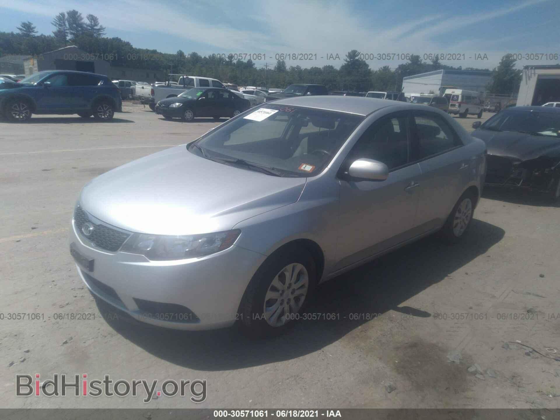 2012 KIA FORTE - VIN: KNAFT4A24C5607239 - Фото 2
