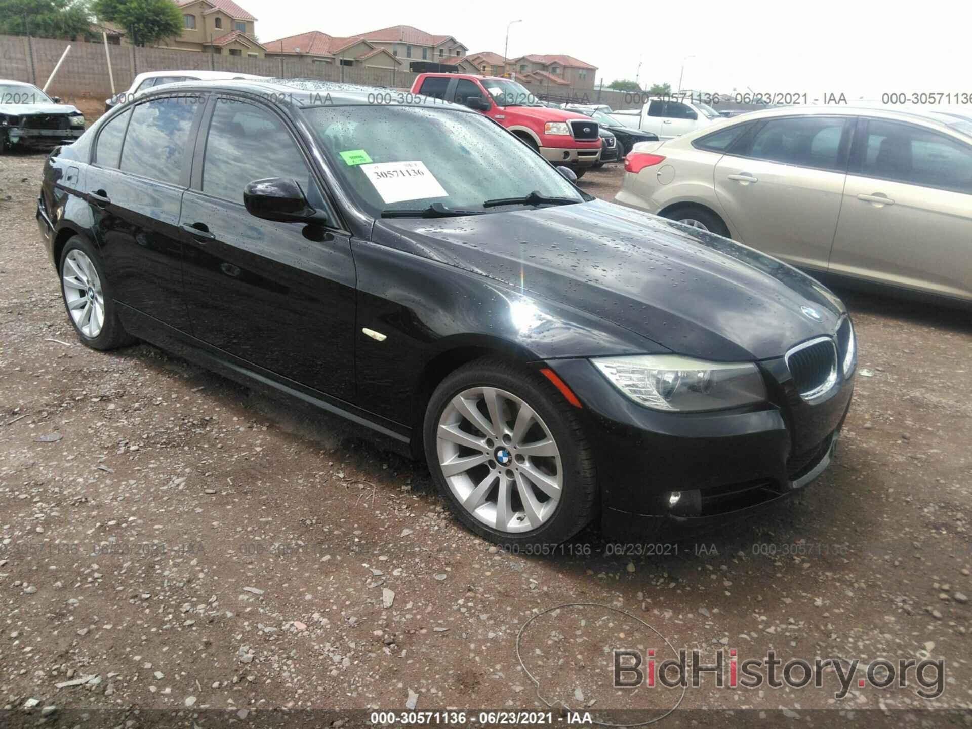 Photo WBAPH73559E126939 - BMW 3 SERIES 2009