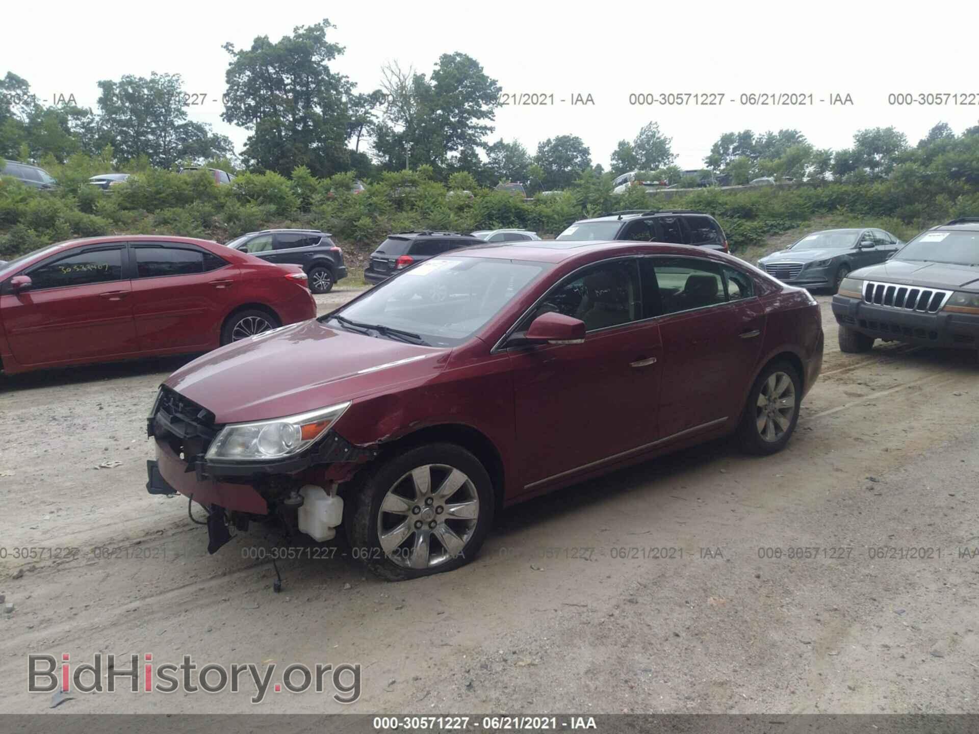 2011 BUICK LACROSSE - VIN: 1G4GC5GD0BF143392 - Фото 2