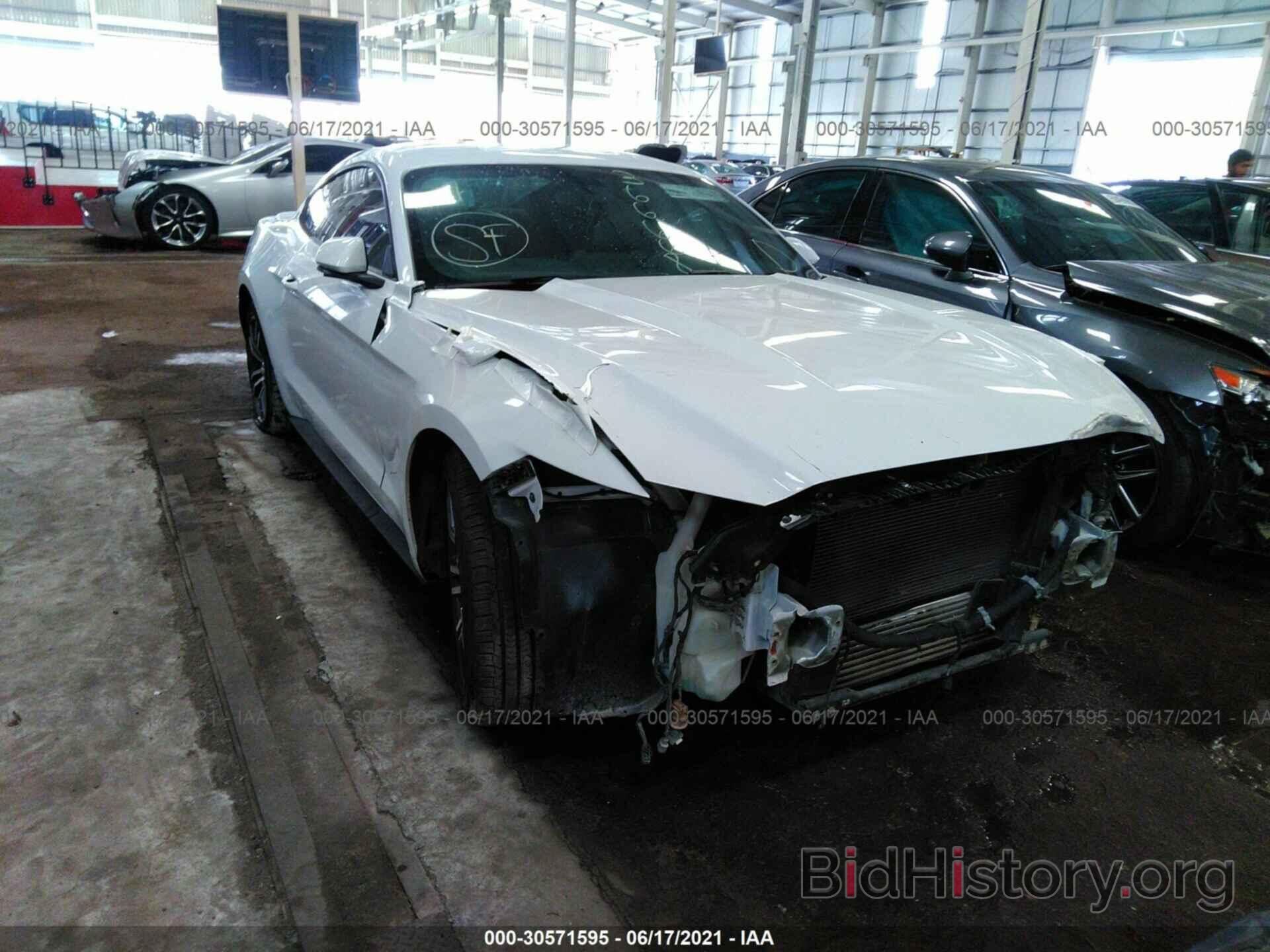 Photo 00000000000366668 - FORD MUSTANG 2015