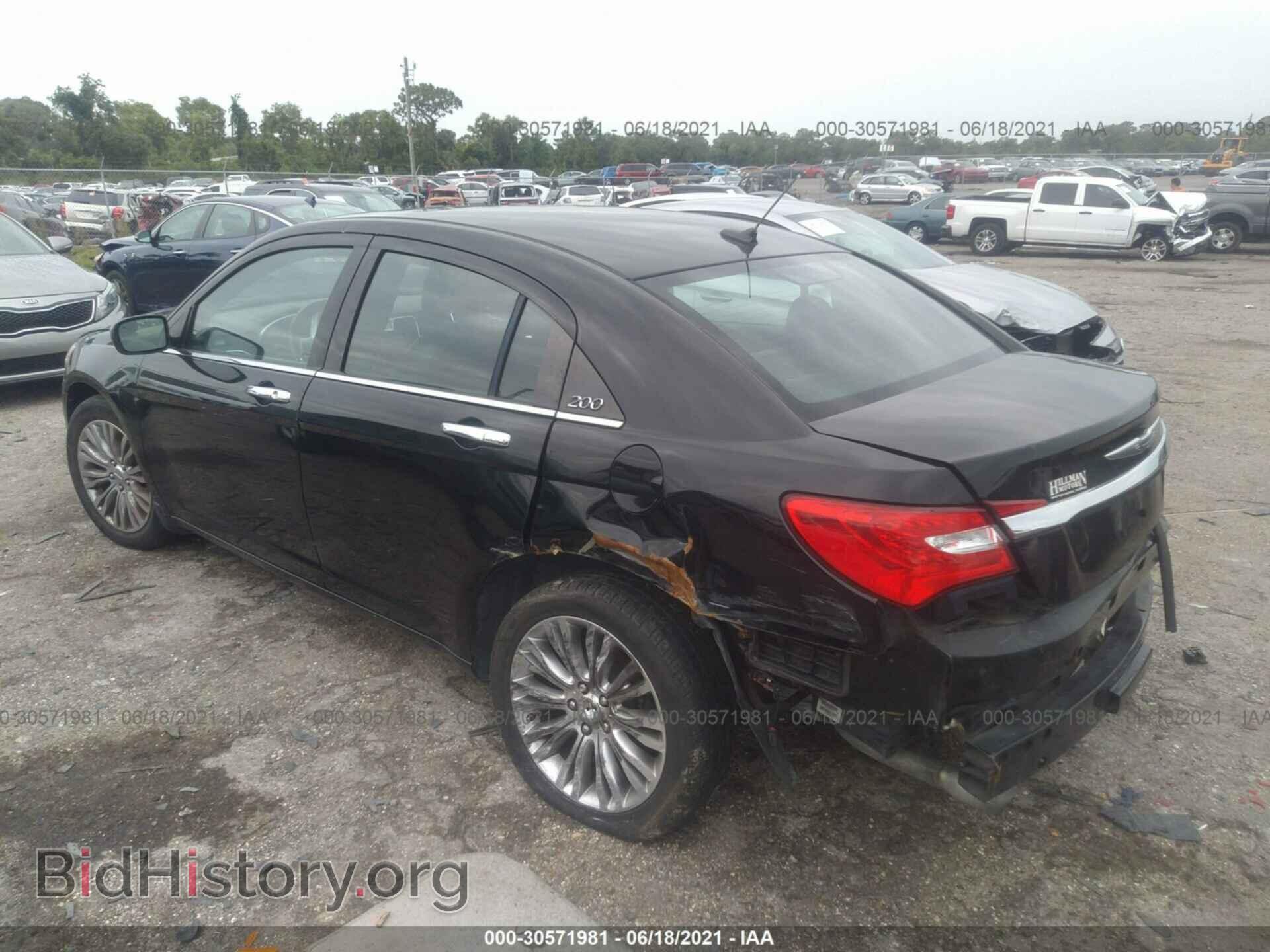 2013 CHRYSLER 200 - VIN: 1C3CCBCG0DN553320 - Фото 3